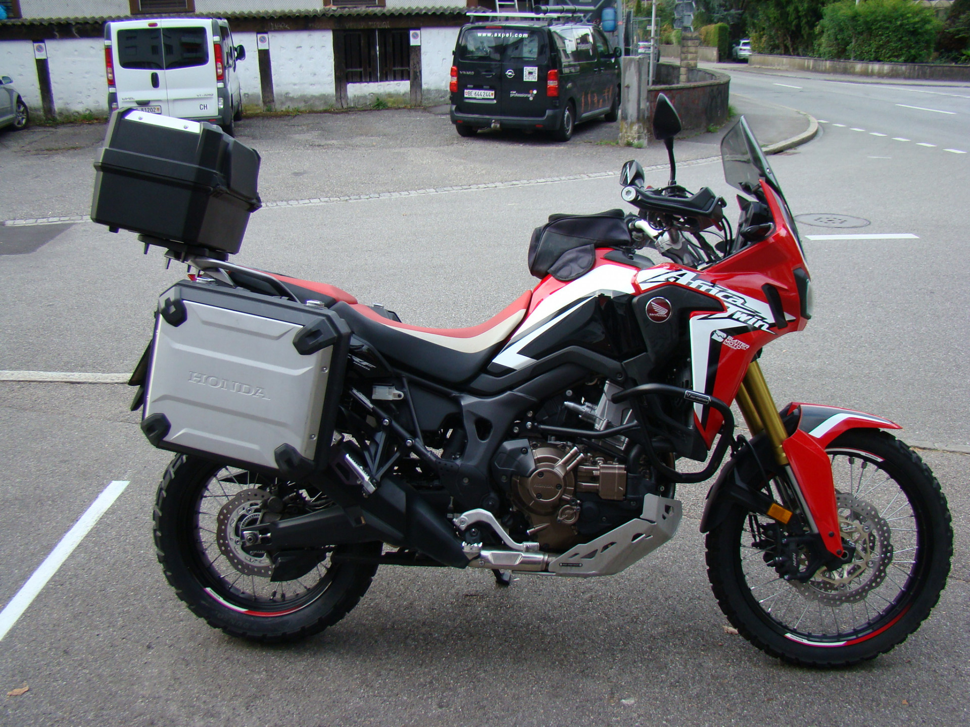 HONDA CRF 1000 L Africa Twin DCT HRC Dakar-image-3