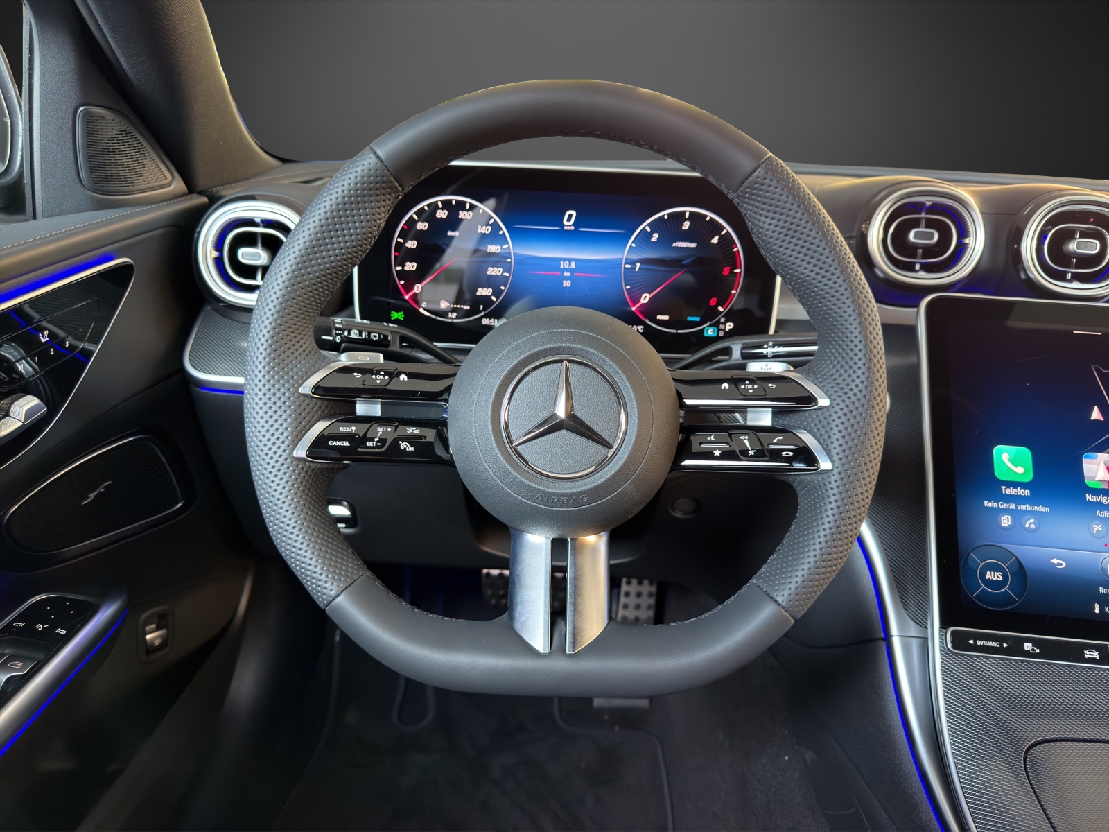 MERCEDES-BENZ C 220 d T 4 Matic-image-11