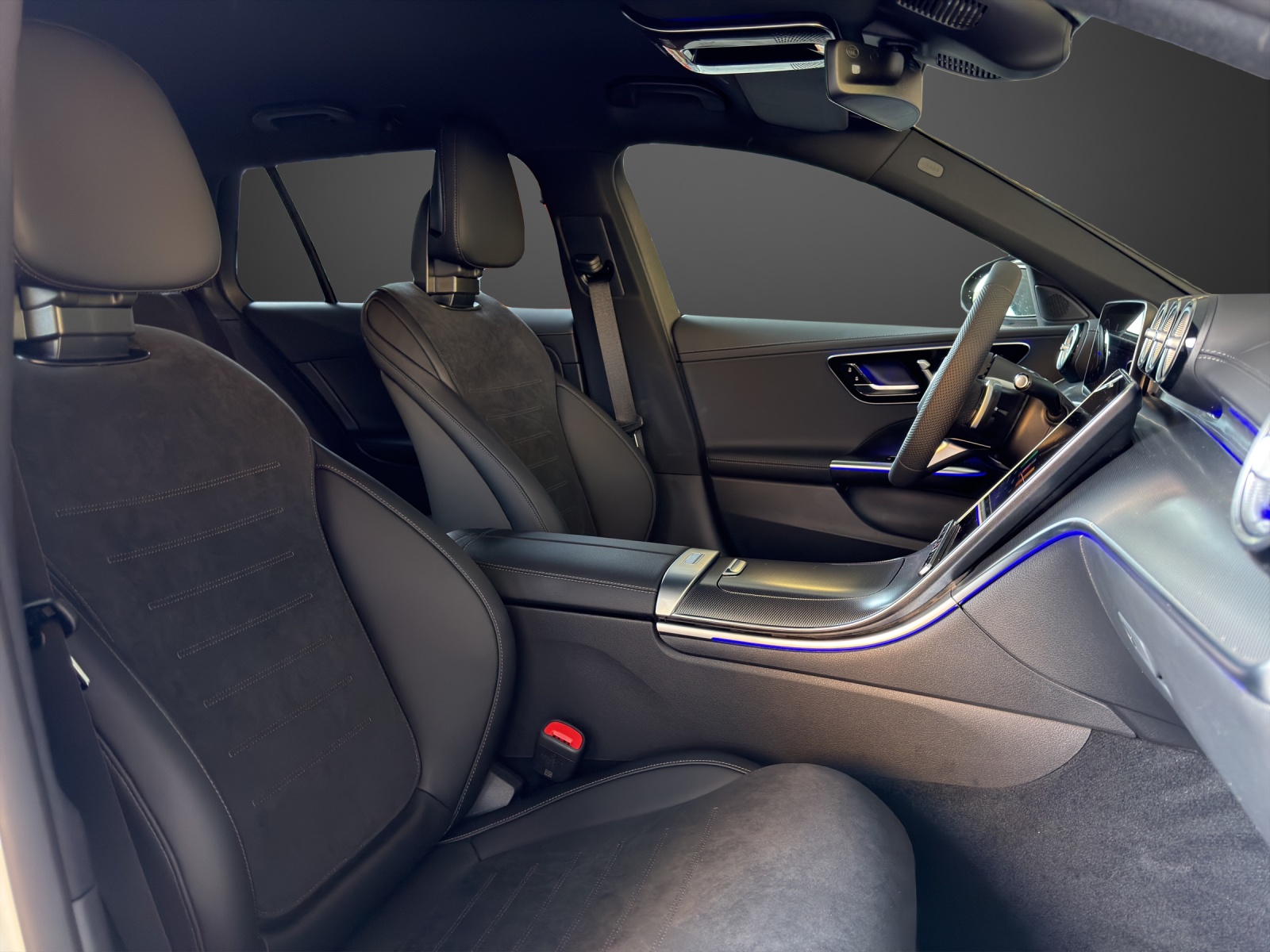 MERCEDES-BENZ C 220 d T 4 Matic-image-12