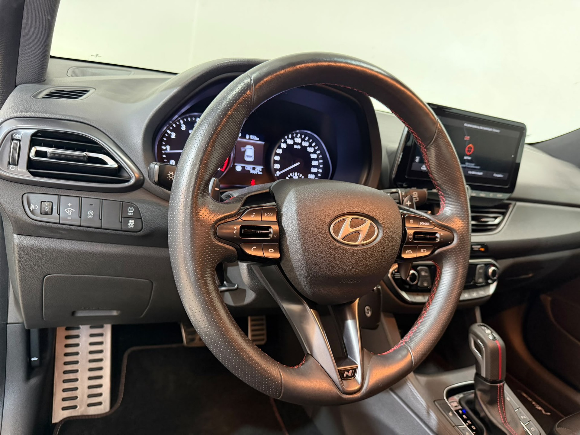 HYUNDAI i30 Wagon 1.5 T-GDi N Line 48V MH DCT-image-5