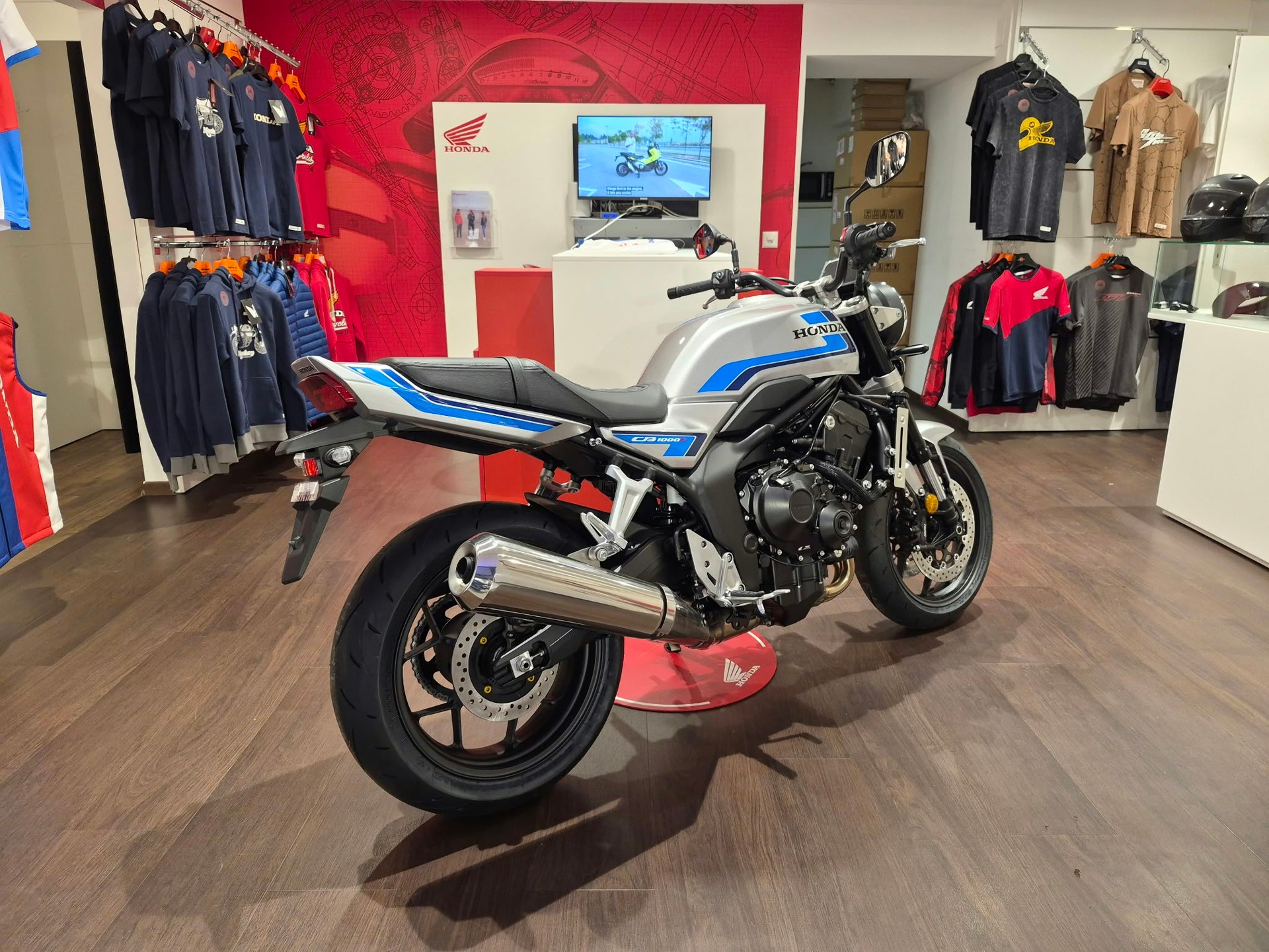HONDA CB 1000 F-image-1