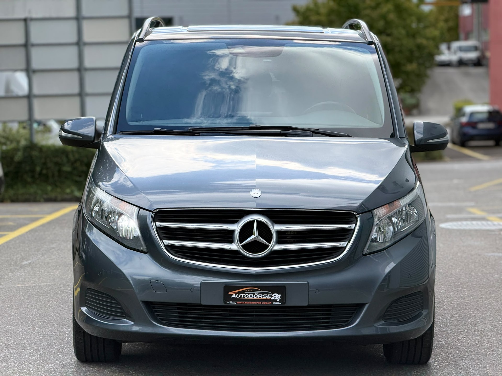MERCEDES-BENZ V 220 CDI lang Van *7 Plätzer*-showroom-element-2