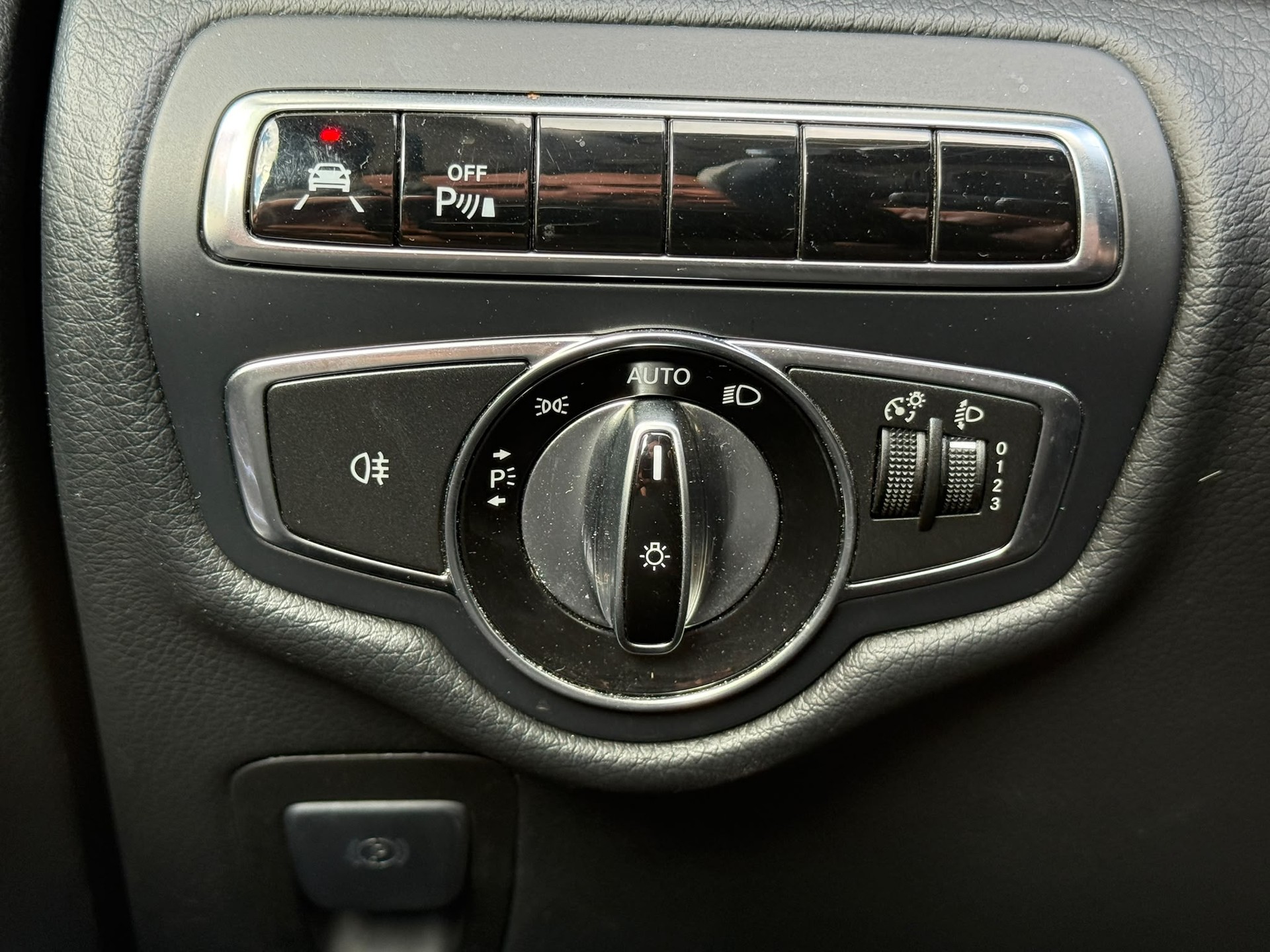 MERCEDES-BENZ V 220 CDI lang Van *7 Plätzer*-image-19