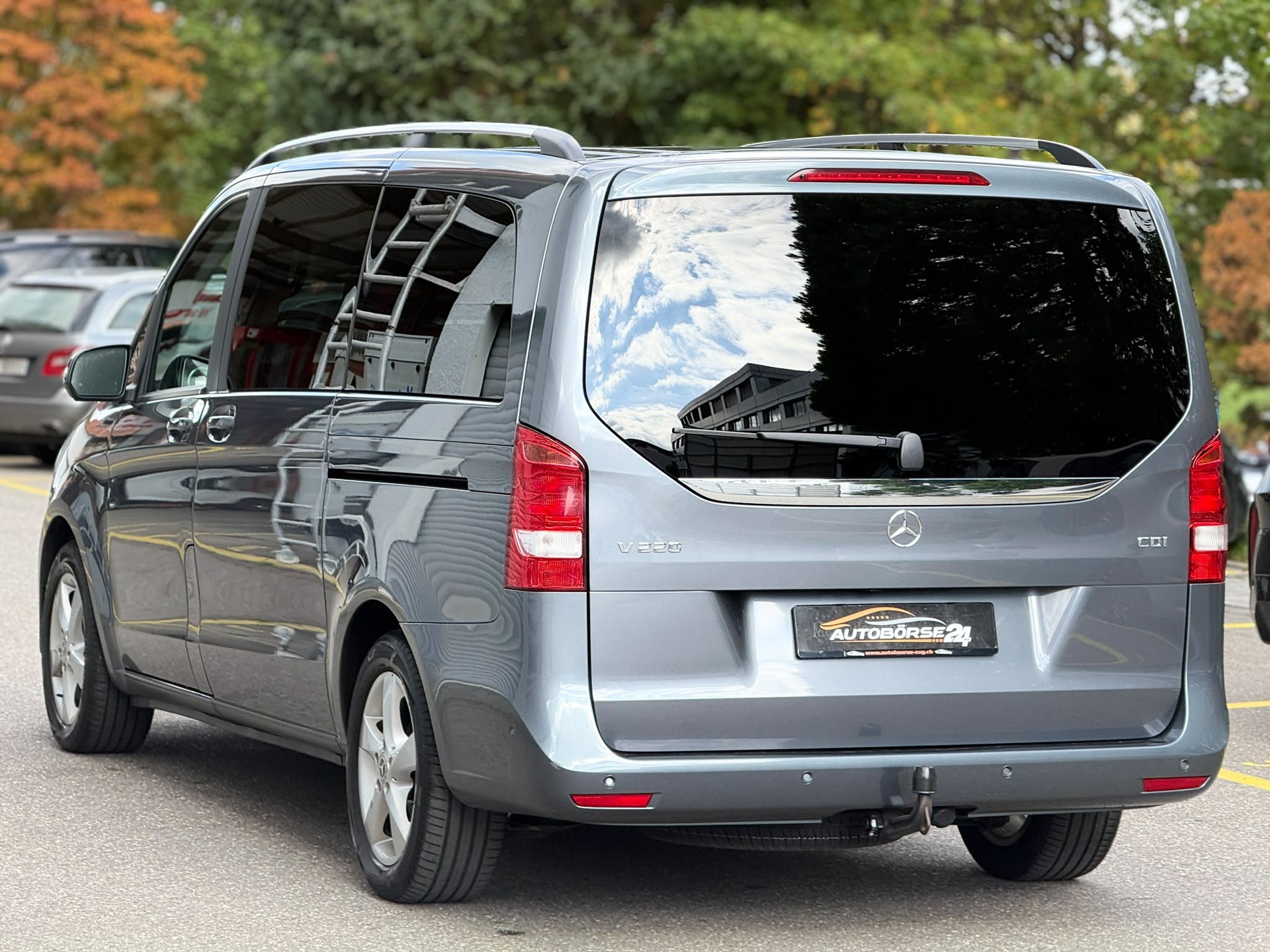 MERCEDES-BENZ V 220 CDI lang Van *7 Plätzer*-showroom-element-3