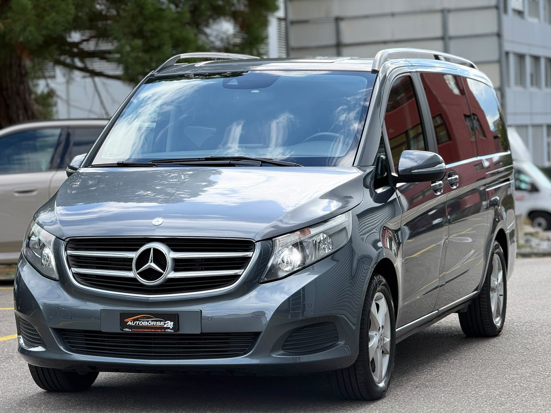 MERCEDES-BENZ V 220 CDI lang Van *7 Plätzer*