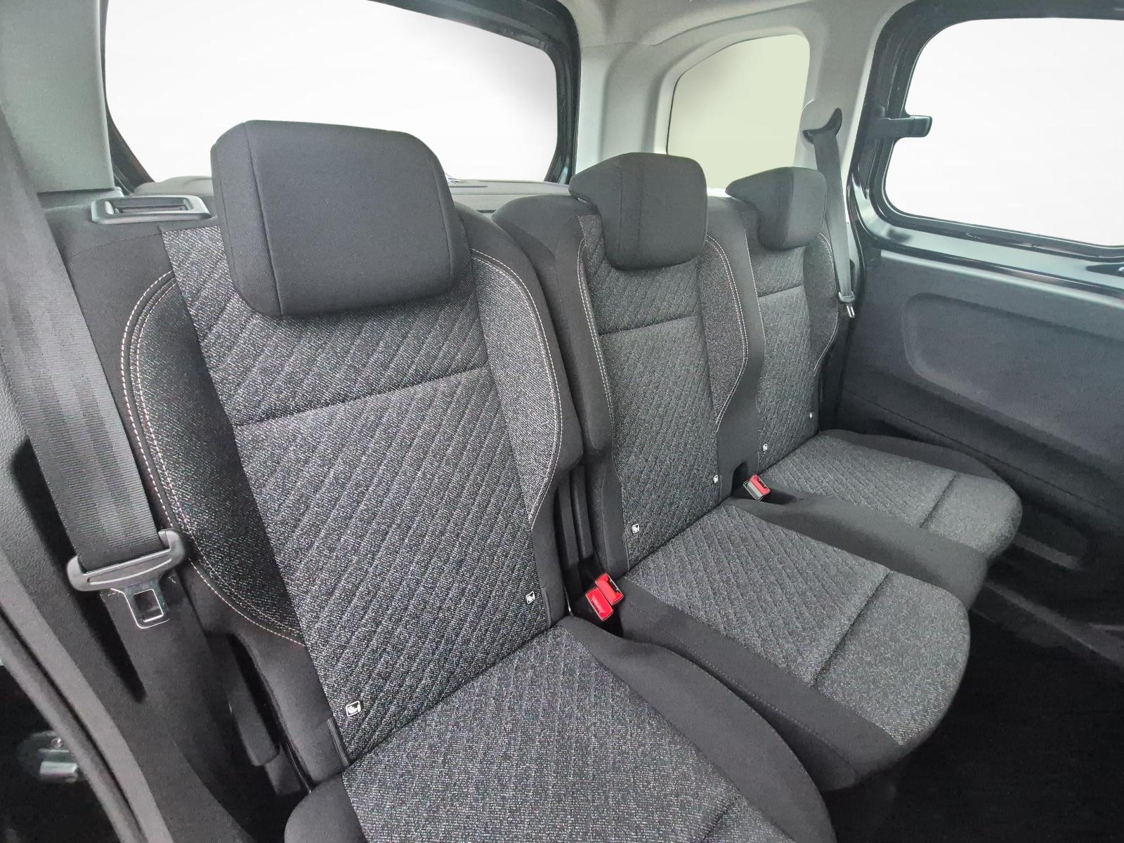 PEUGEOT Rifter 1.2 PureTech Allure-image-10