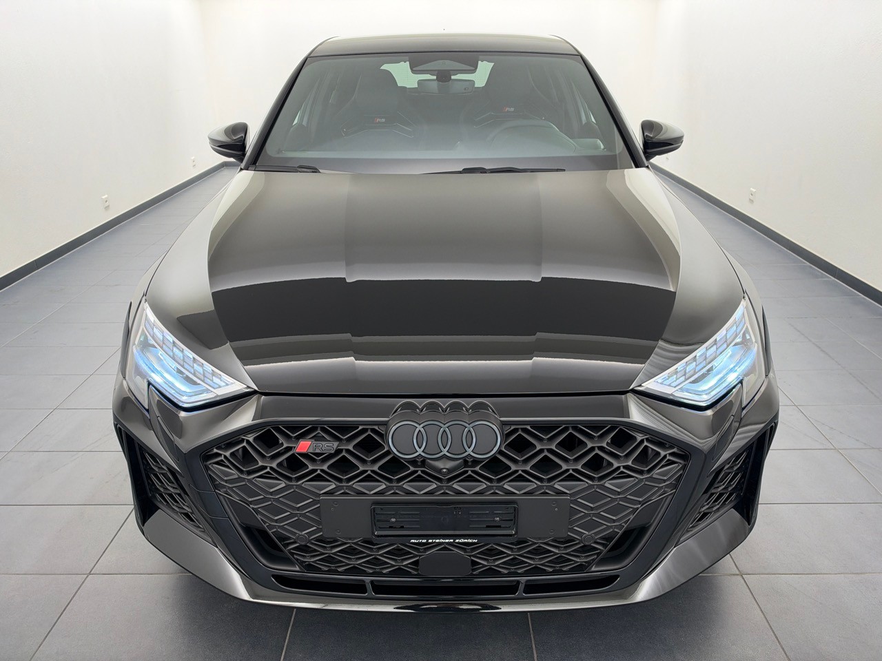 AUDI RS3 Sportback 2.5 TSI quattro S-tronic-image-15