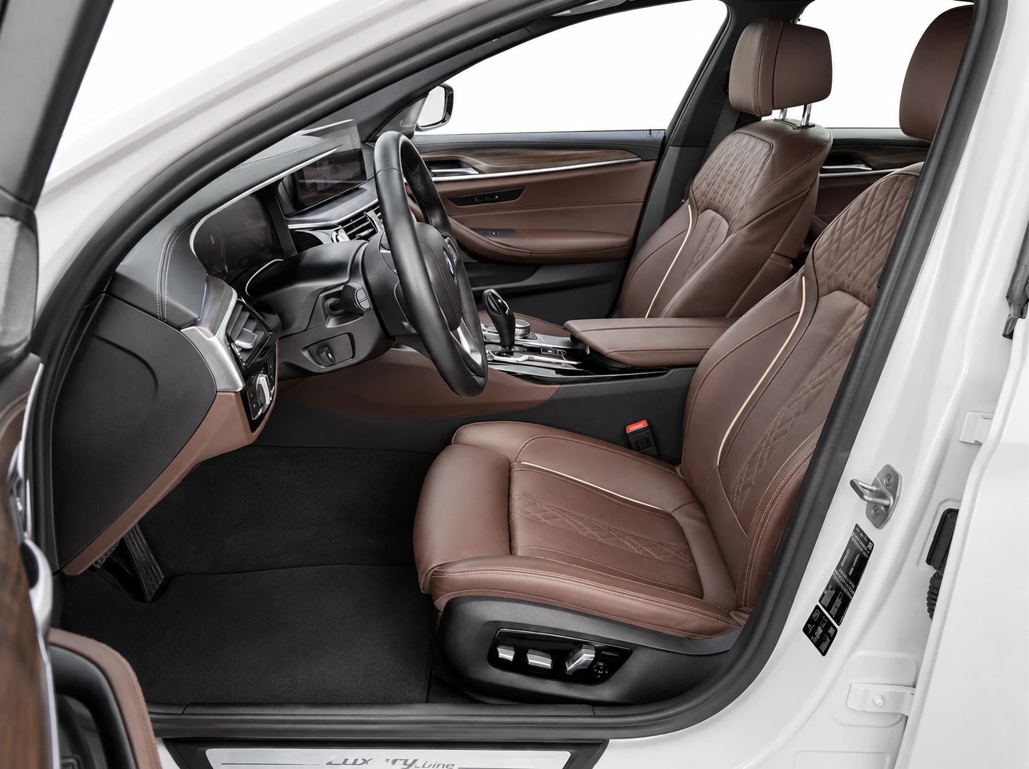 BMW 530i xDrive * CH FAHRZEUG *-image-6