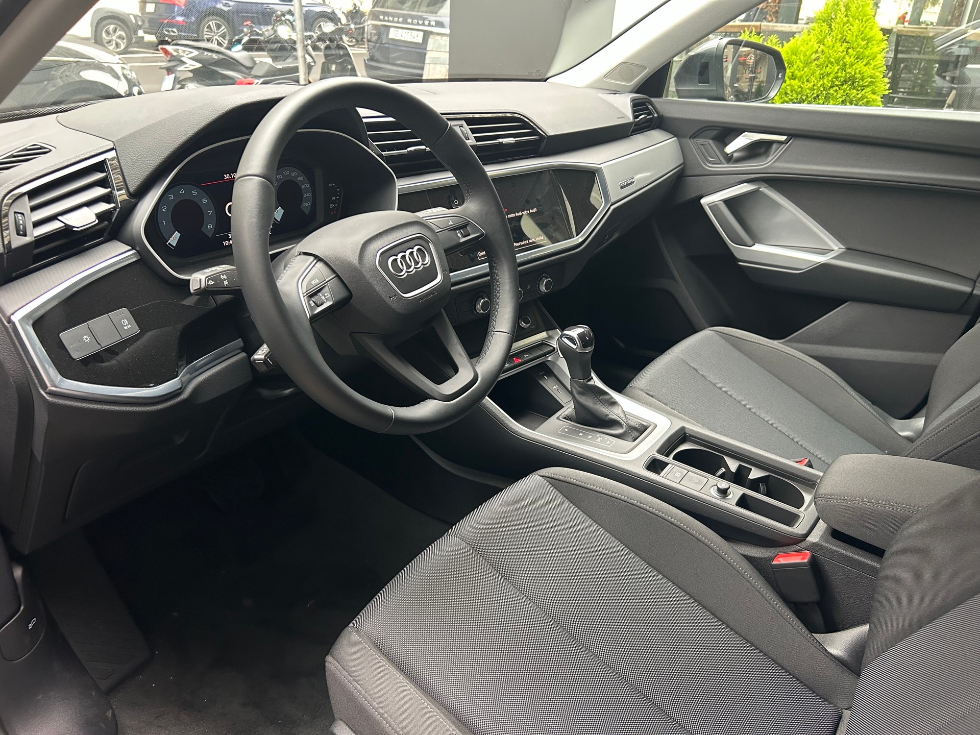 AUDI Q3 SB 40 TFSI S line qu-image-5