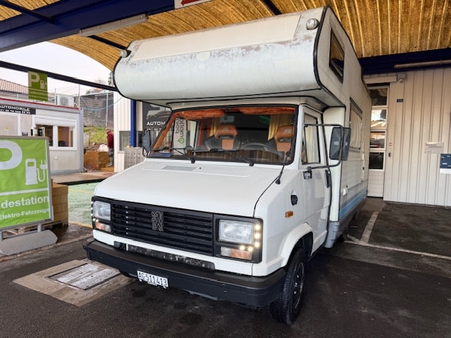 PEUGEOT J5-image-0