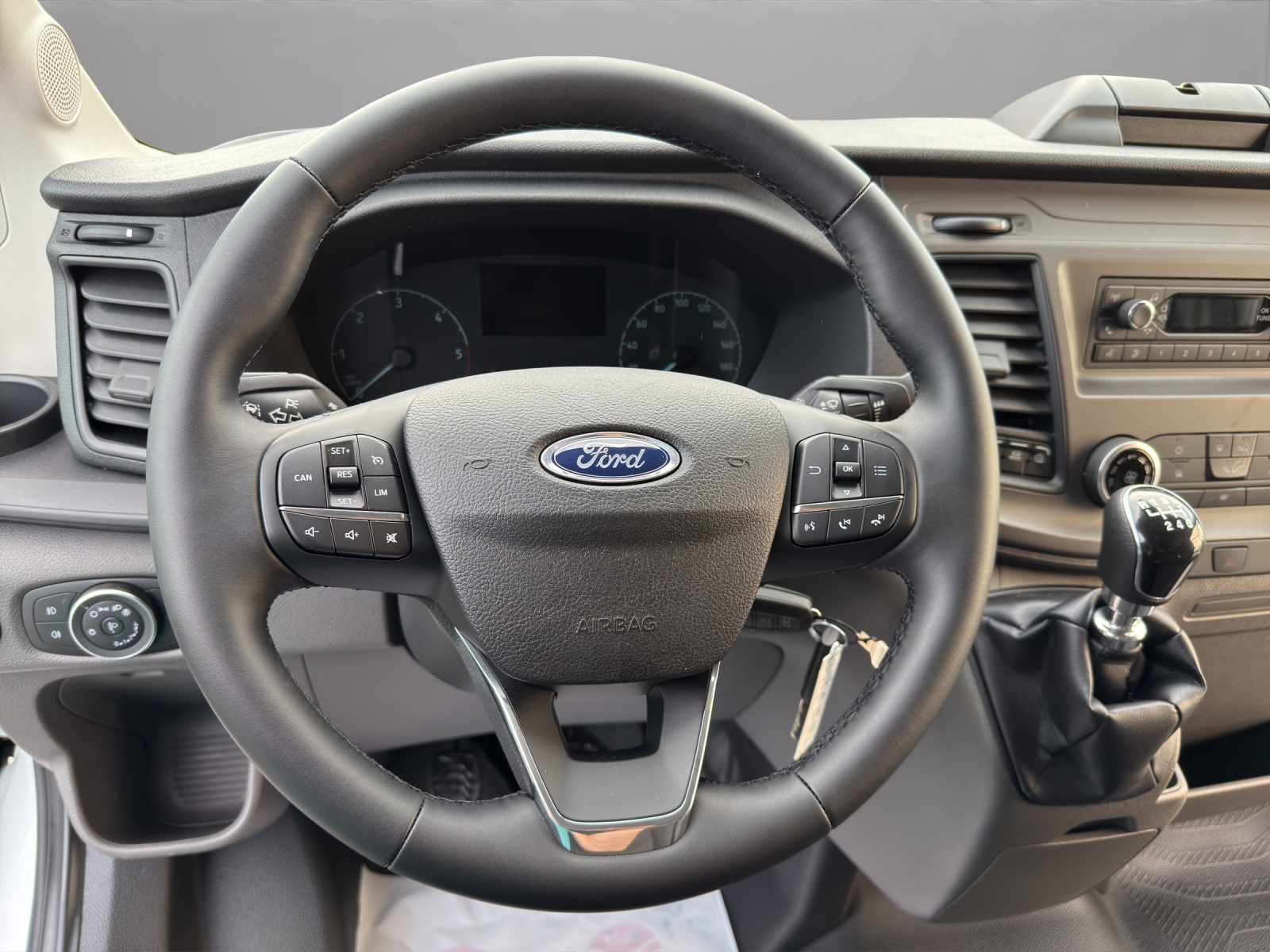 FORD Transit Van 350 L3 Trend 2.0 TDCi 130 FWD-image-9