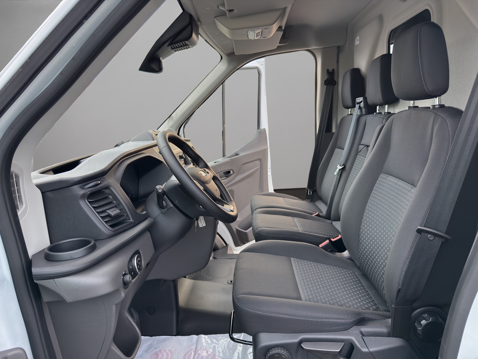 FORD Transit Van 350 L3 Trend 2.0 TDCi 130 FWD-image-8