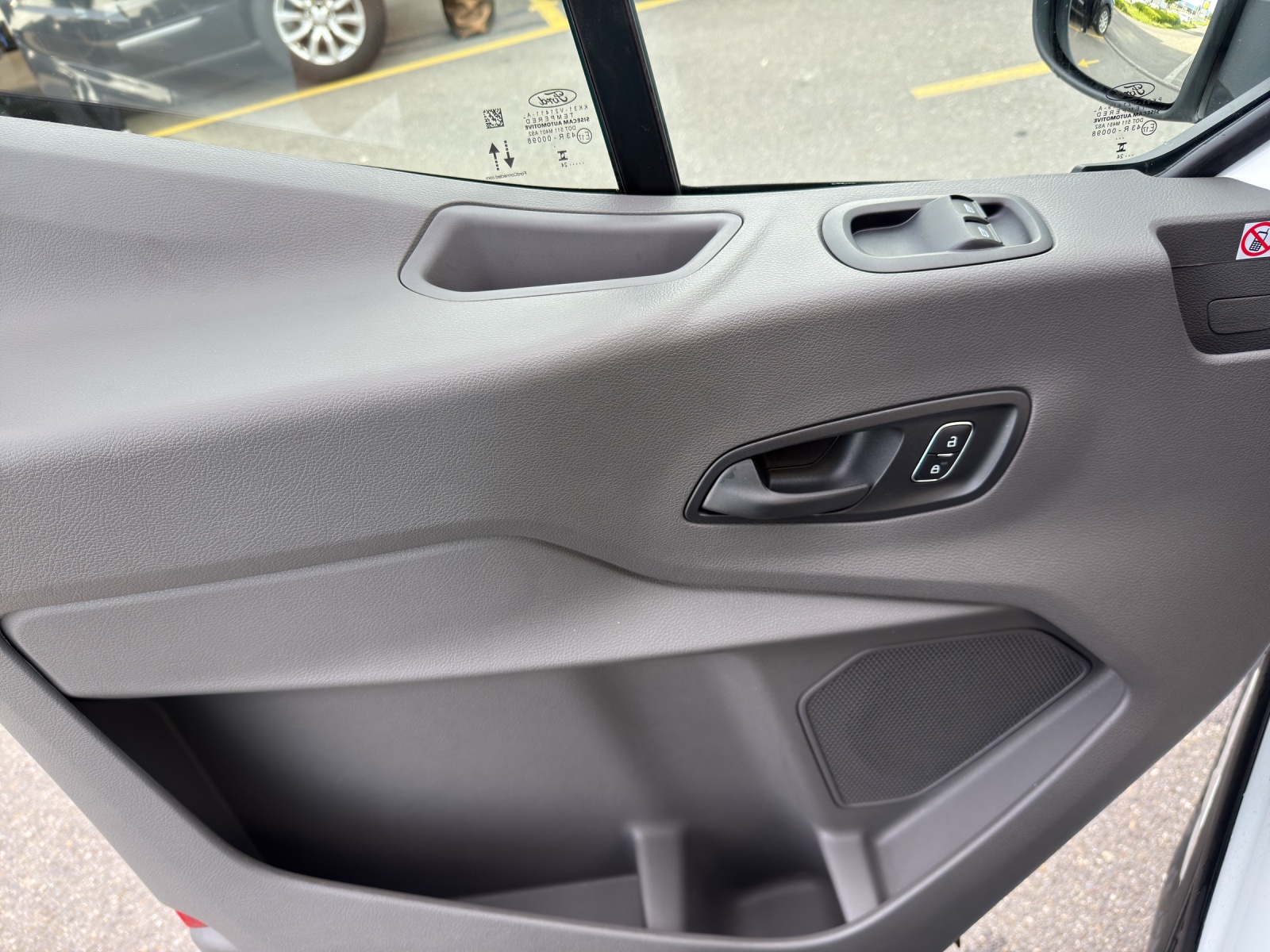 FORD Transit Van 350 L3 Trend 2.0 TDCi 130 FWD-image-11