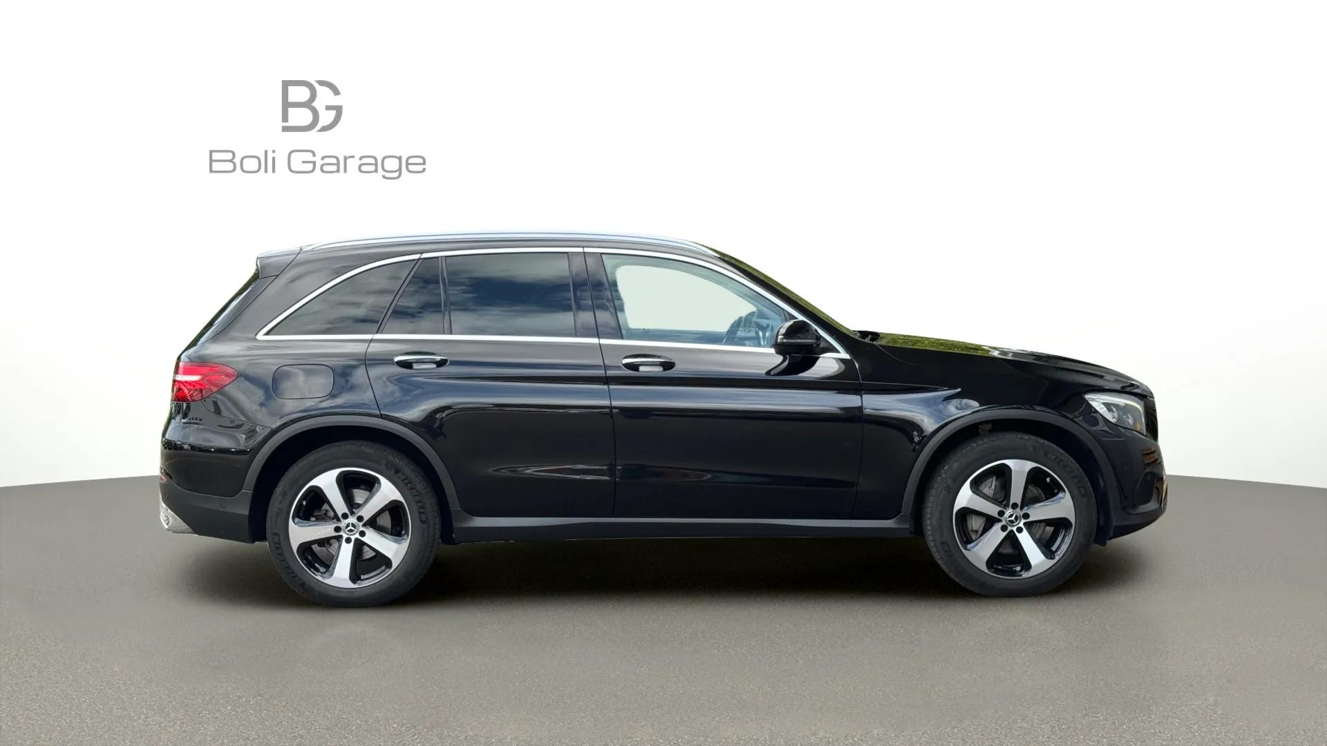 MERCEDES-BENZ GLC 300 4Matic 9G-Tronic-image-8