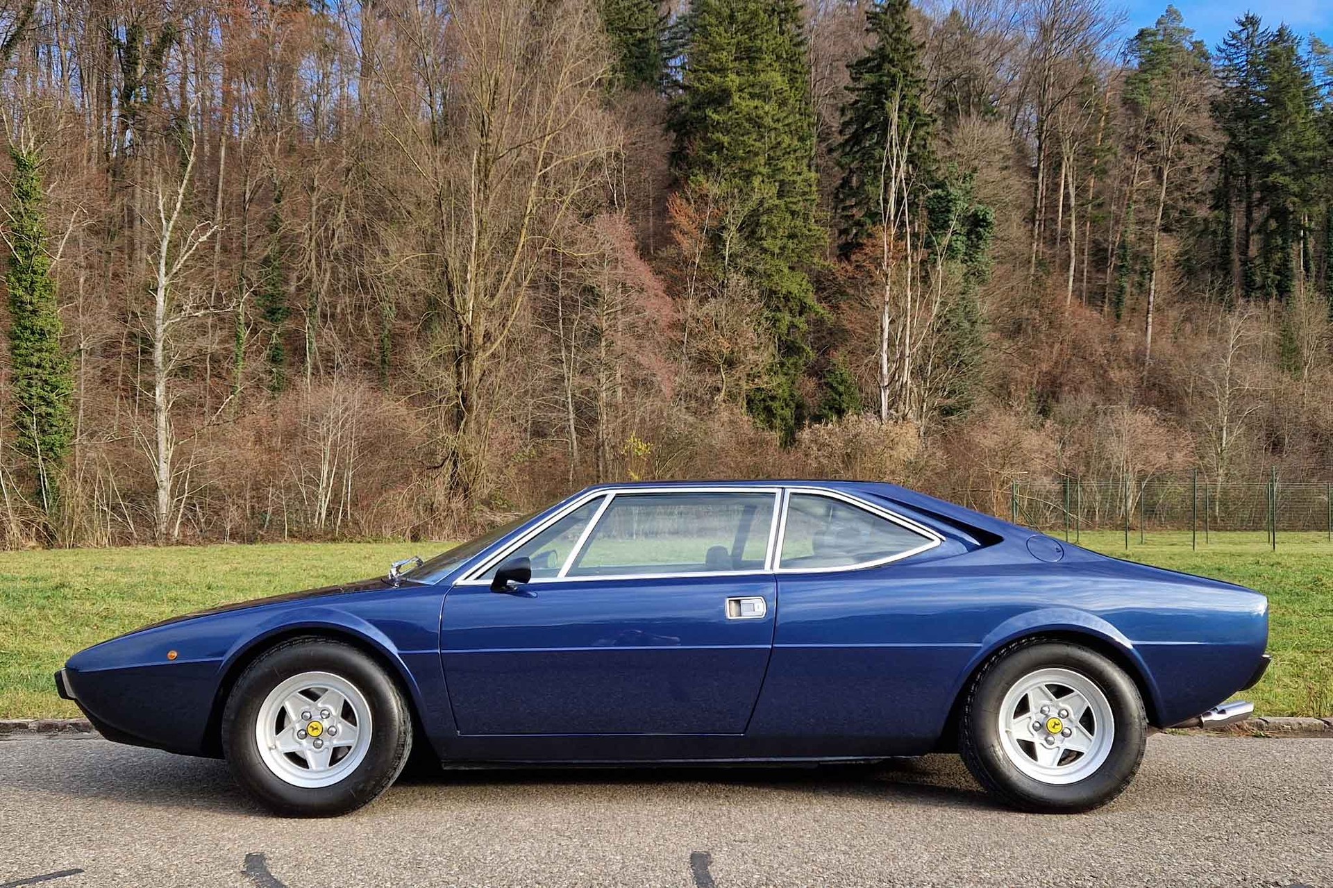 FERRARI Dino 308 GT4