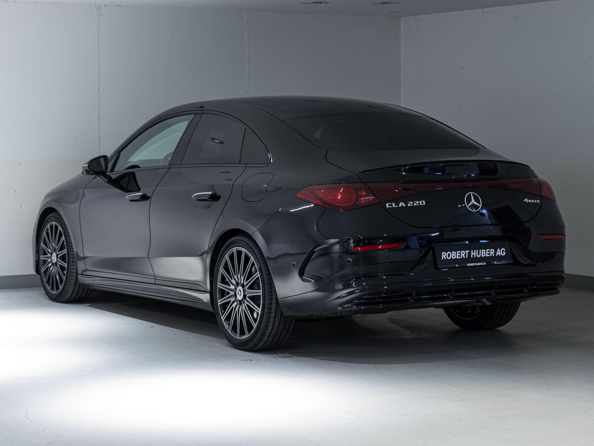 MERCEDES-BENZ CLA 220 4MATIC-image-3