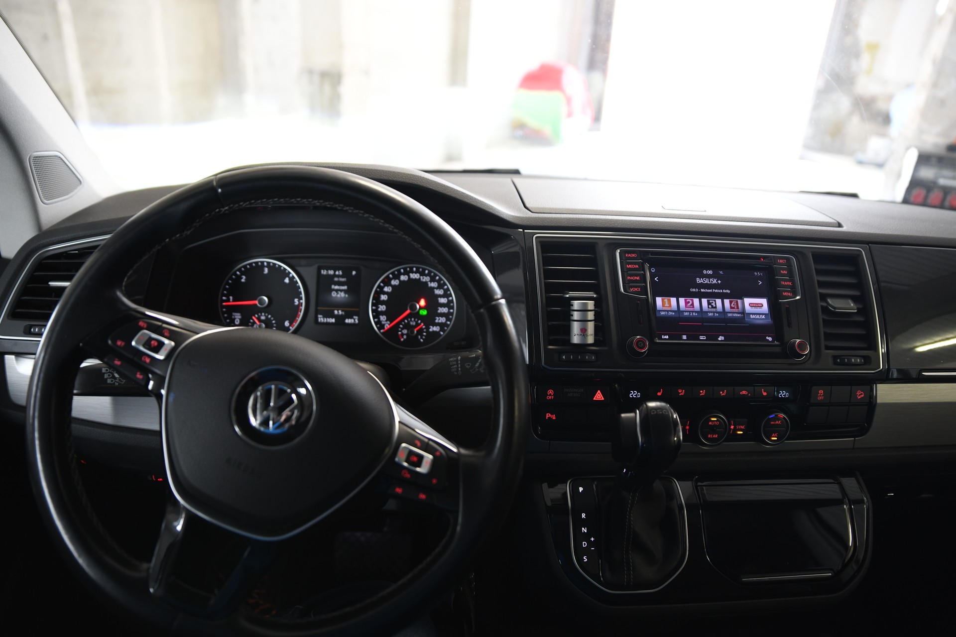 VW T6 Multivan 2.0 Bi-TDI Comfortline Ed. 30 4Mot DSG mit fortlaufender Anschlussgarantie, frisch ab Service und MFK-image-3