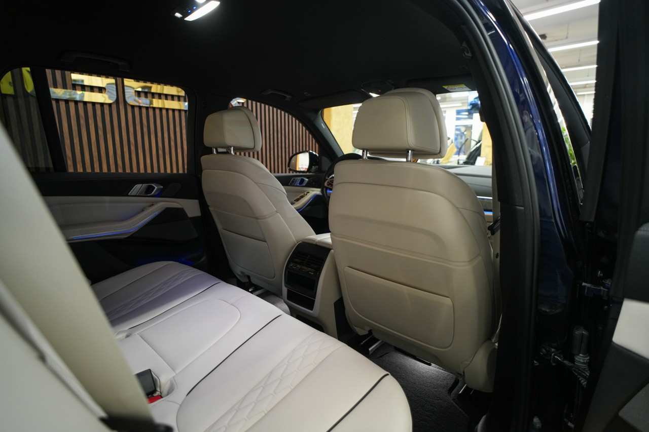 BMW X5 xDrive 48V 40d M Sport Steptronic-image-16
