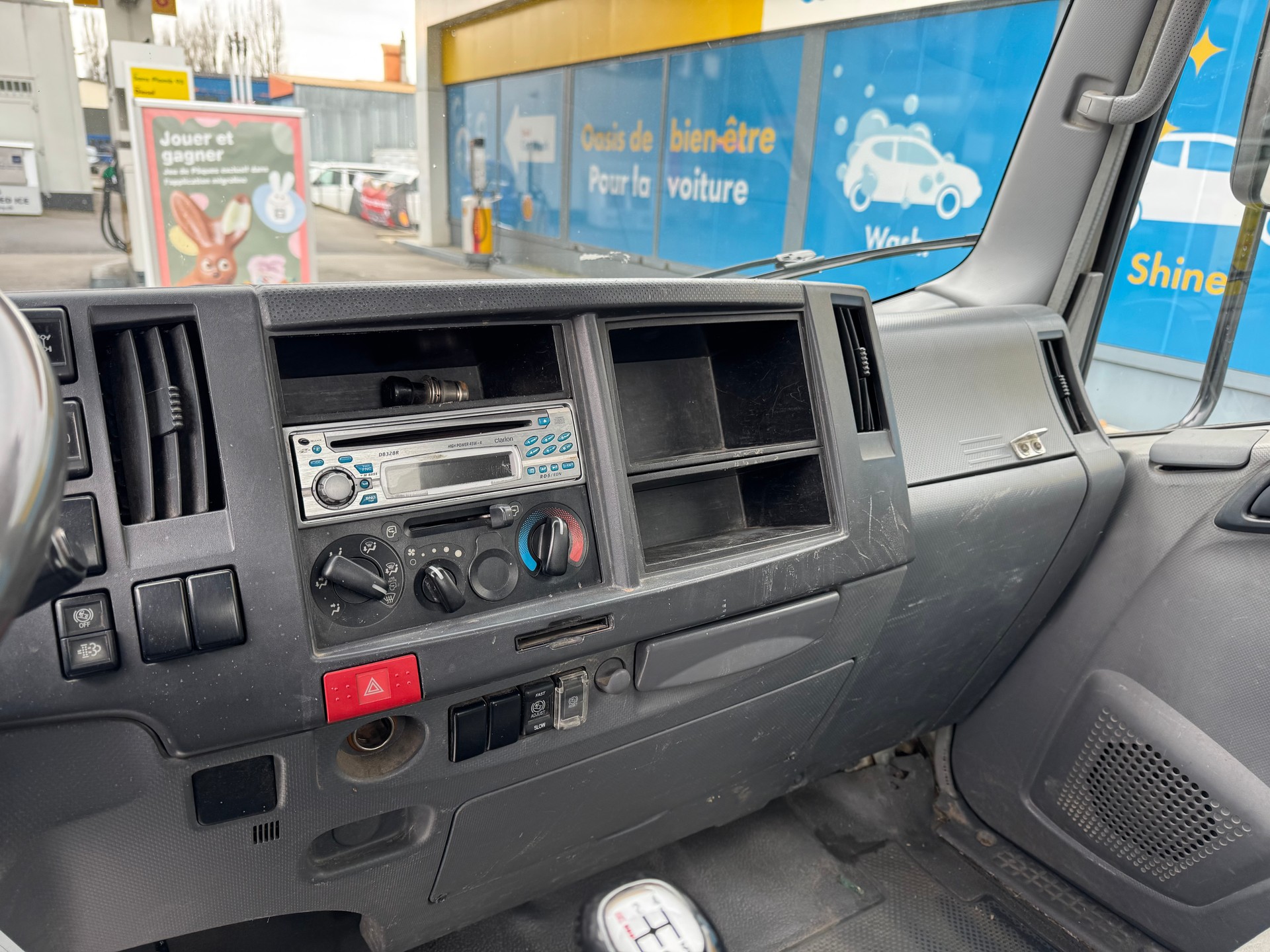 ISUZU NLR 85A - LS 35 F-image-8