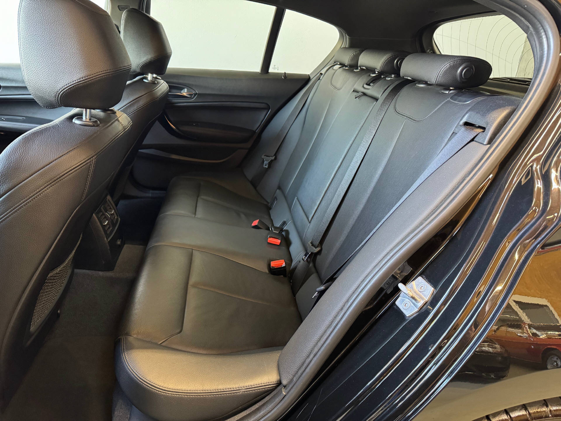 BMW M140i xDrive-image-4