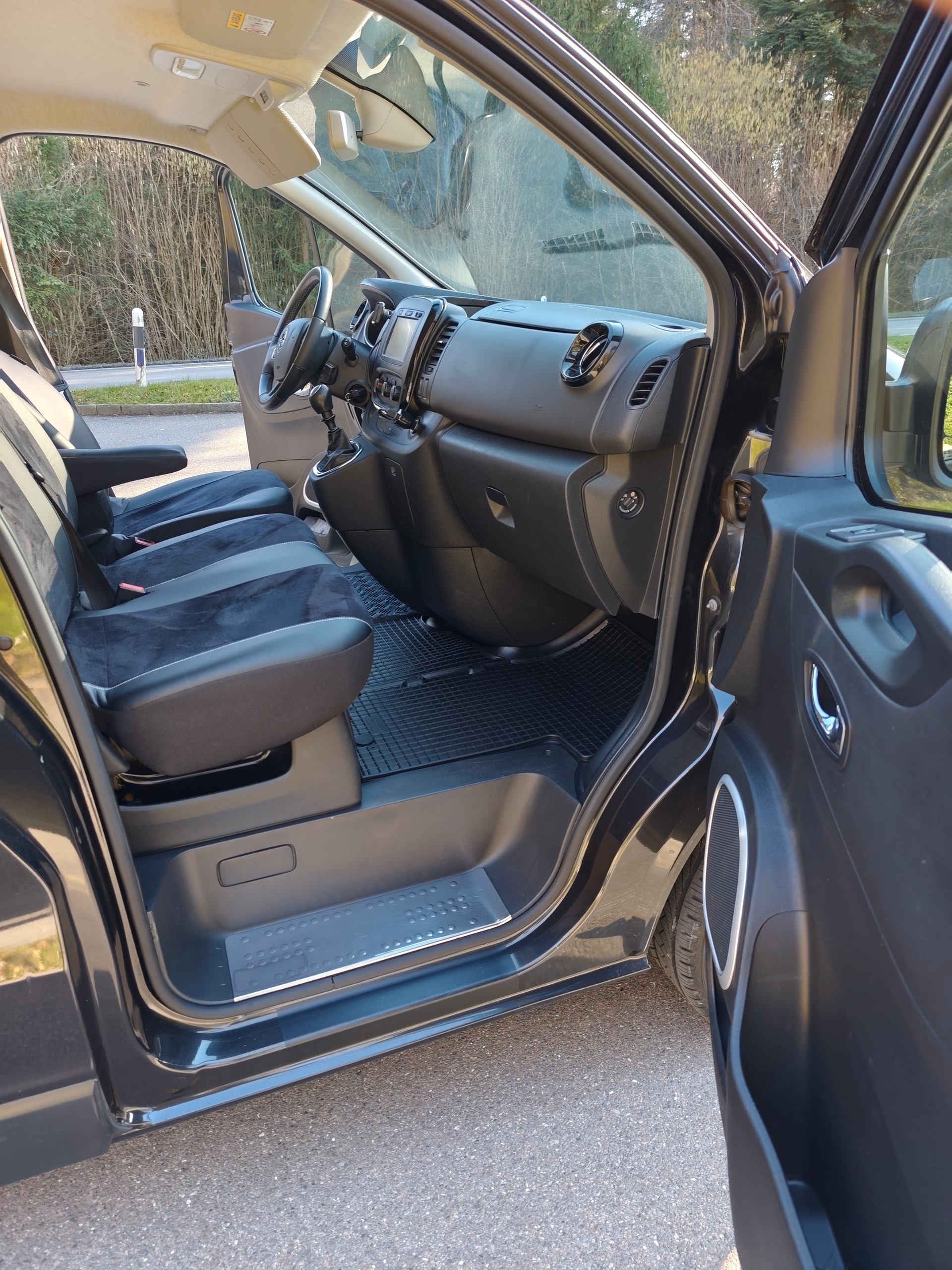 OPEL VIVARO 1.6 CDTI Combi+ 2.9t L2H1-image-6