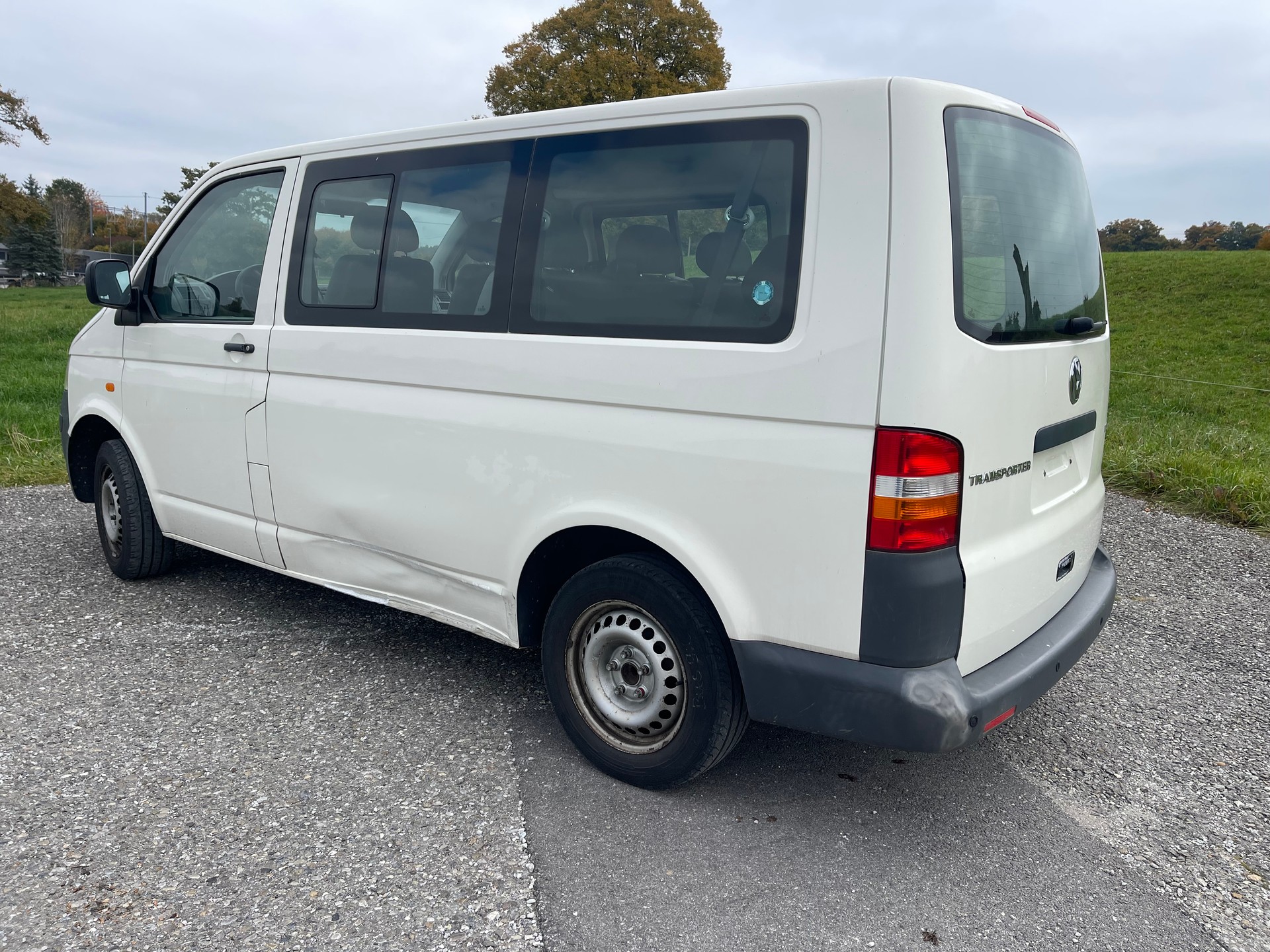 VW T5 Caravelle Comfort 1.9 TDI PD 9places climatisé-image-10