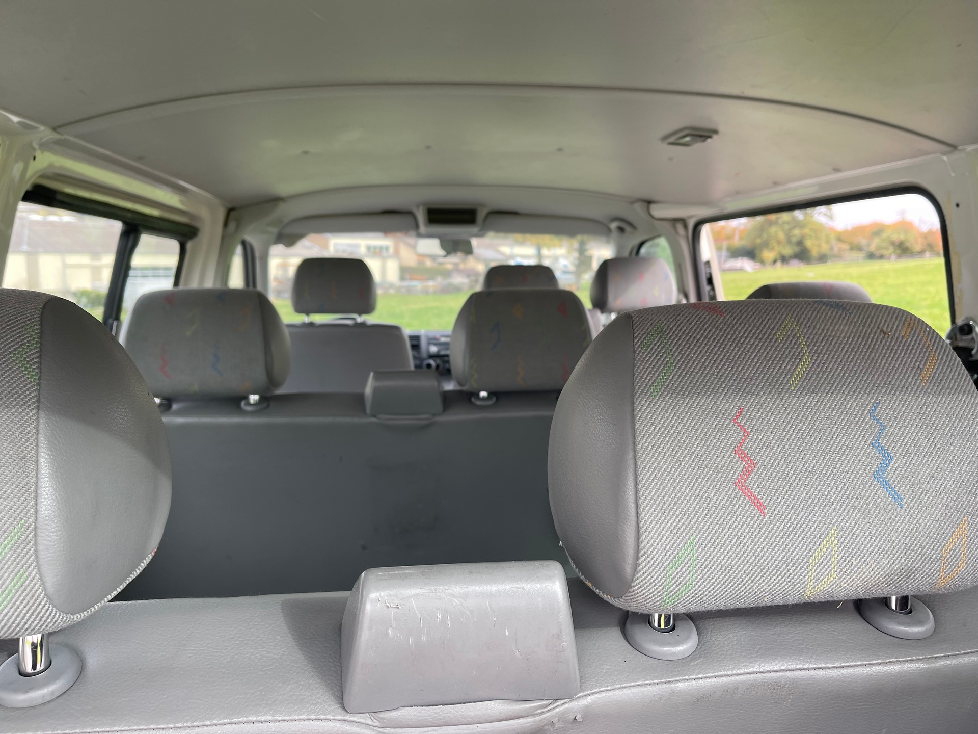 VW T5 Caravelle Comfort 1.9 TDI PD 9places climatisé-image-9