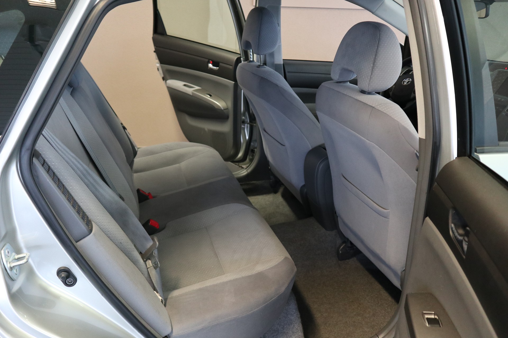 TOYOTA Prius 1.5 16V Hybrid-image-8