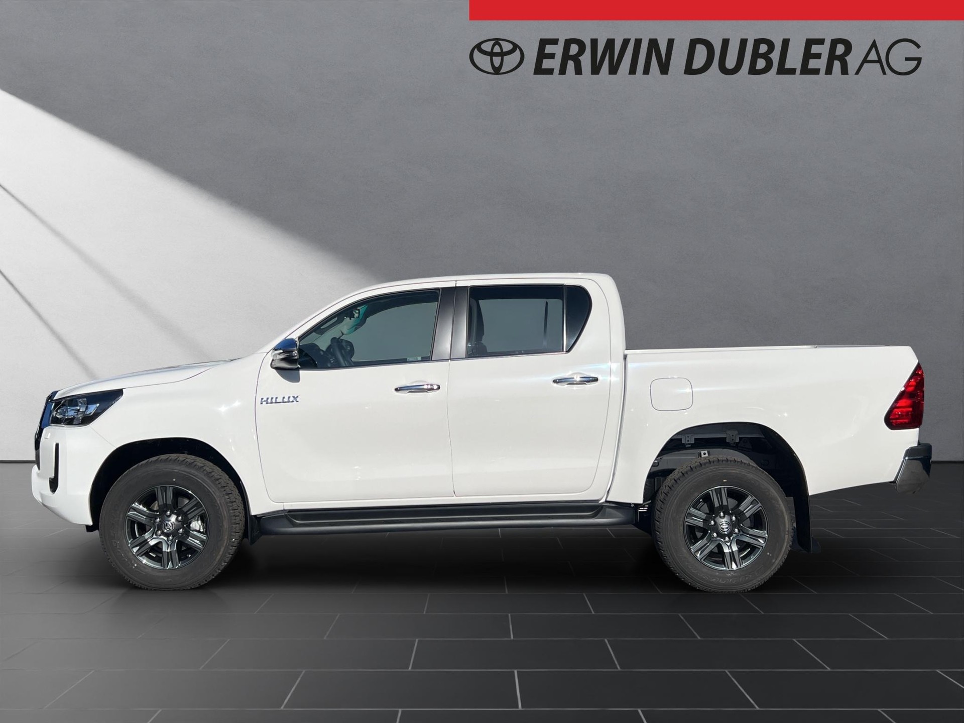 TOYOTA Hilux Double Cab.-Pick-up 2.8 D-4D MHEV 204 Style-image-1