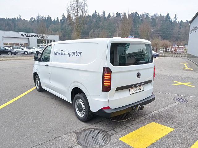 VW Transporter 2.0 TDI Automat-showroom-element-3