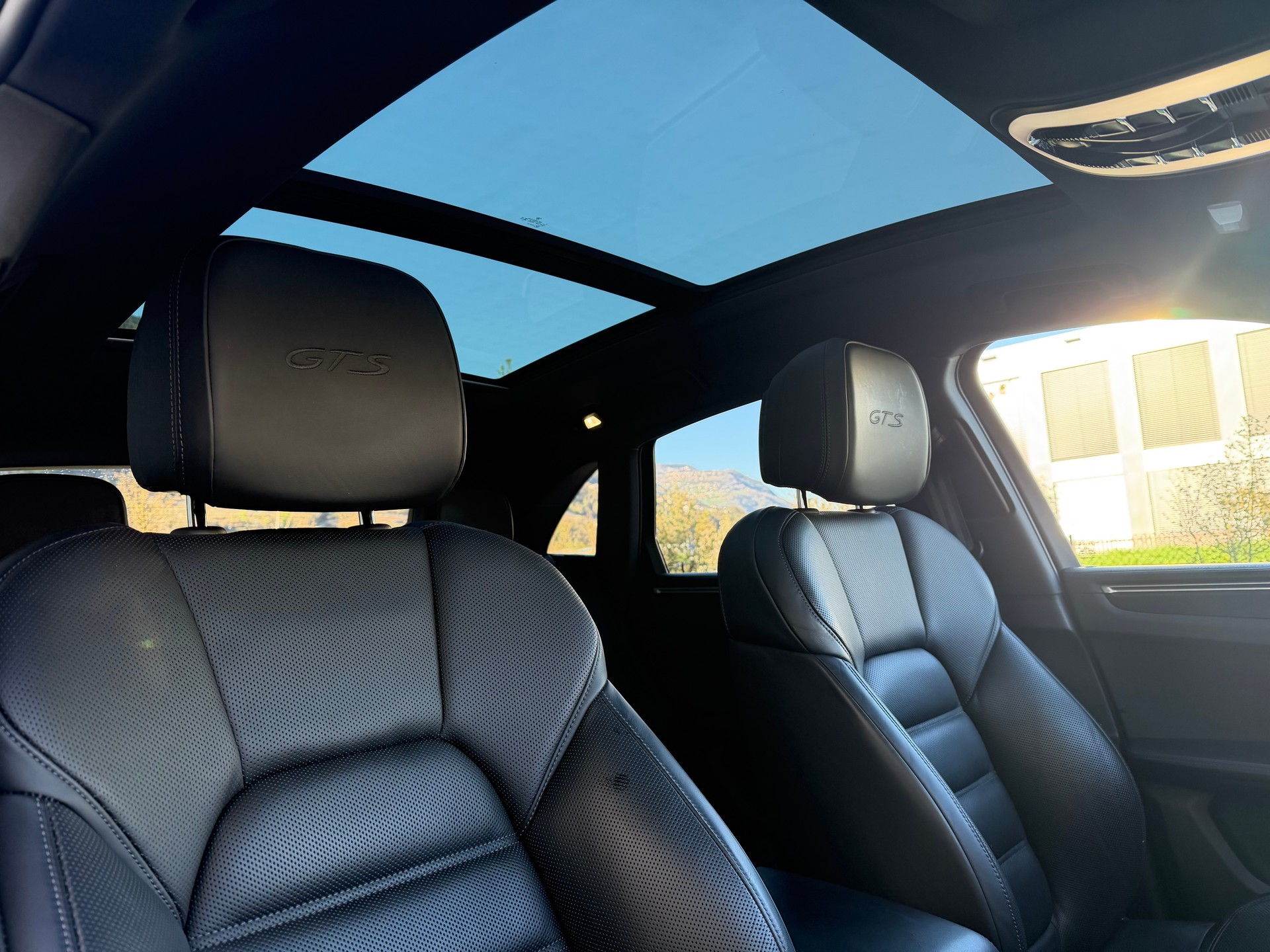 PORSCHE Macan GTS PDK-image-18