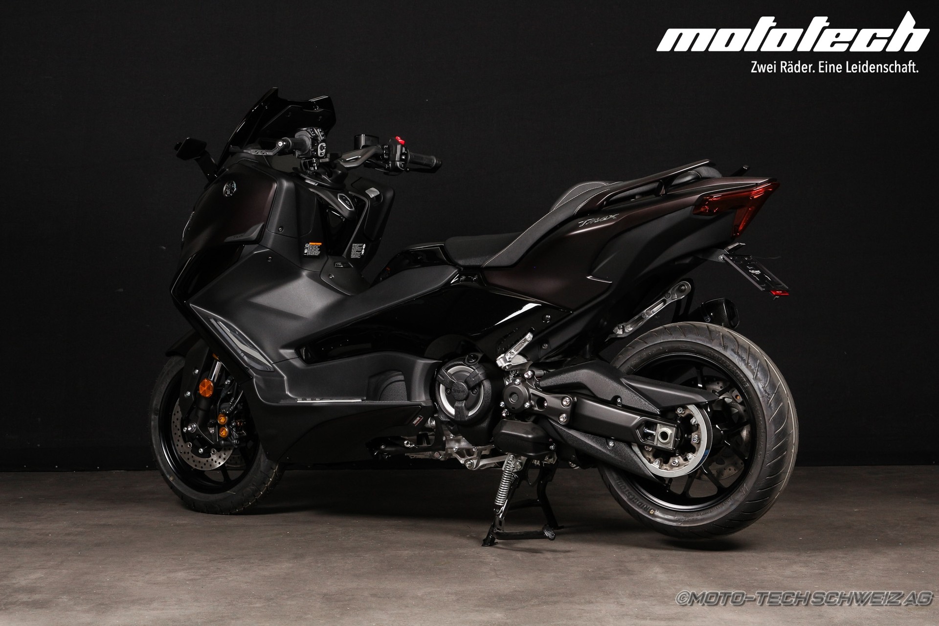 YAMAHA T-MAX Tech-Max 560-image-2