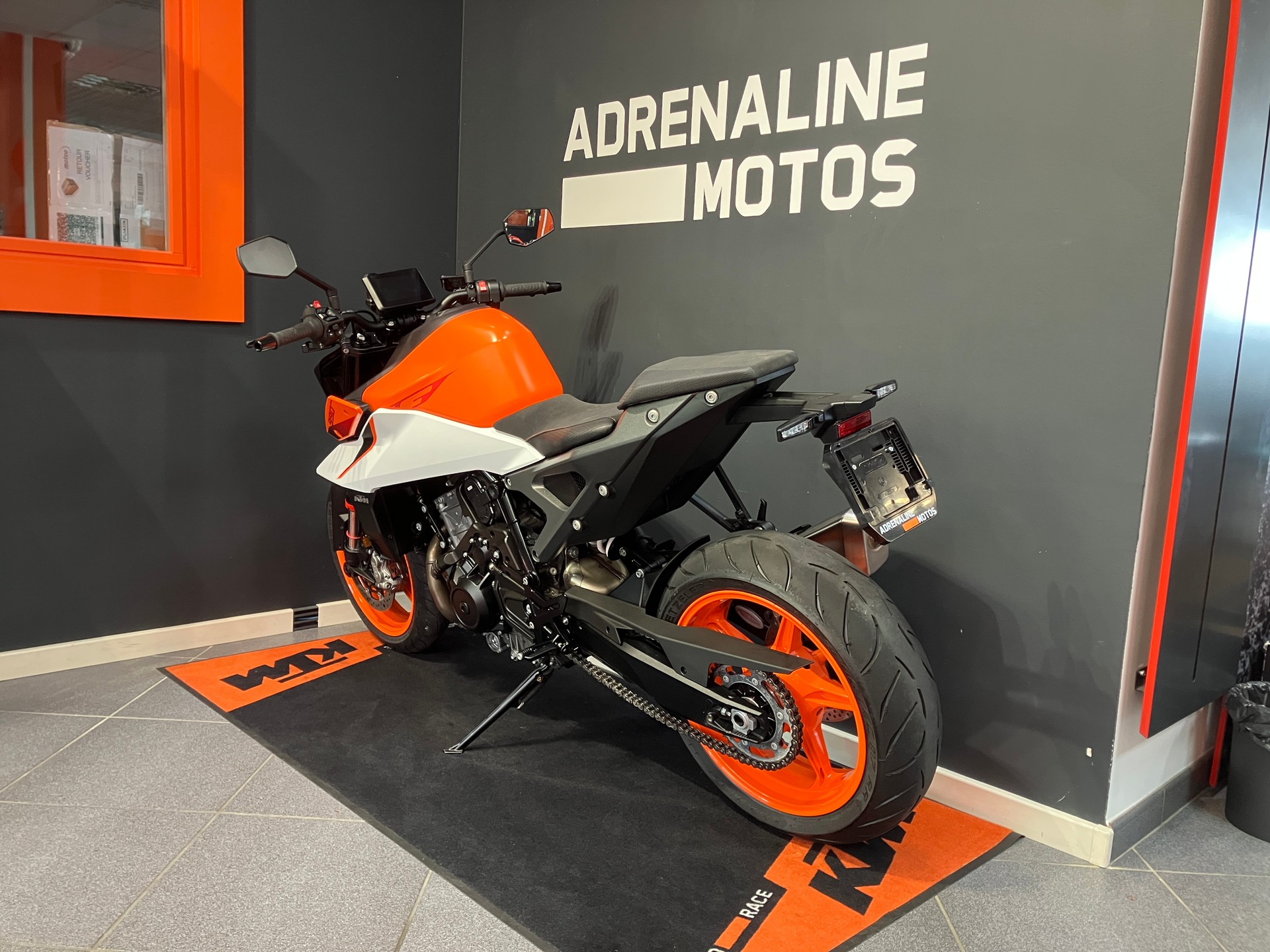 KTM 990 Duke-image-4
