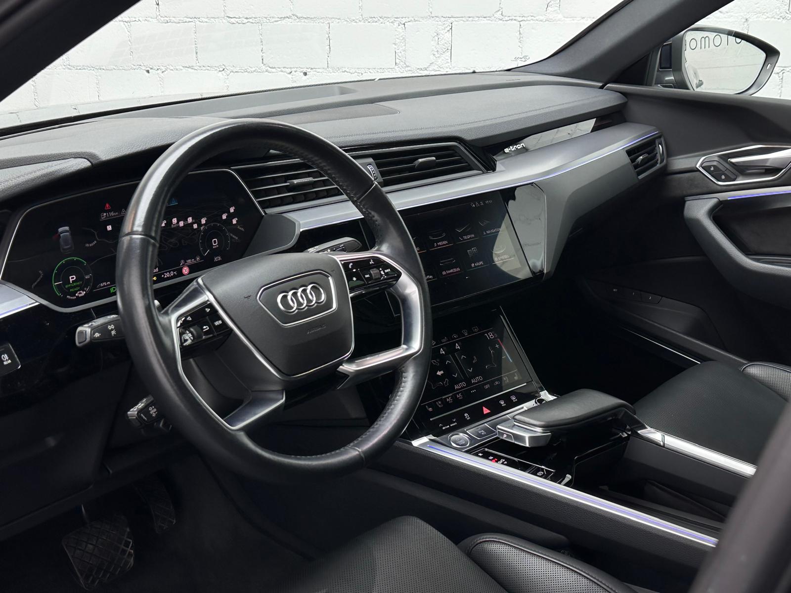 AUDI e-tron 55 Sportback S Line quattro-image-7