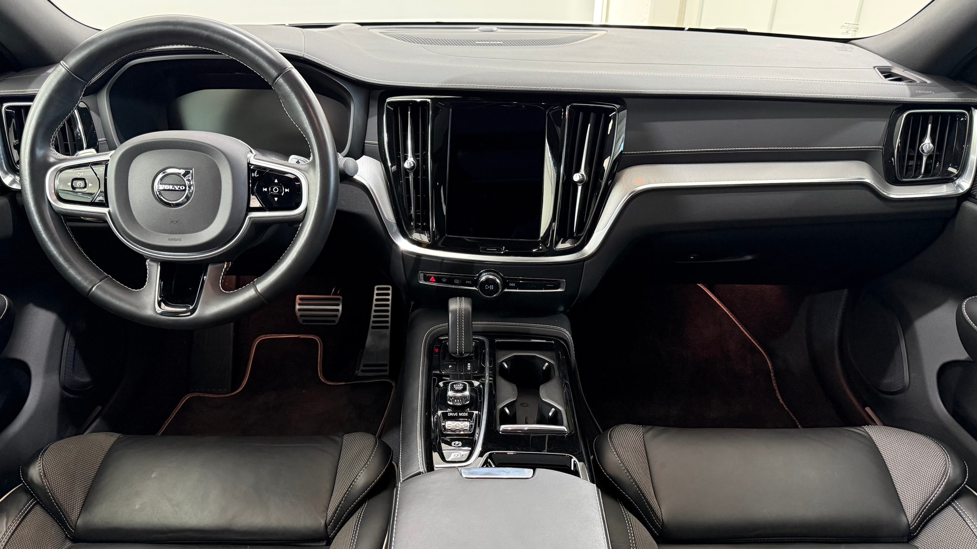 VOLVO S60 2.0 T8 TE Polestar eAWD-image-4