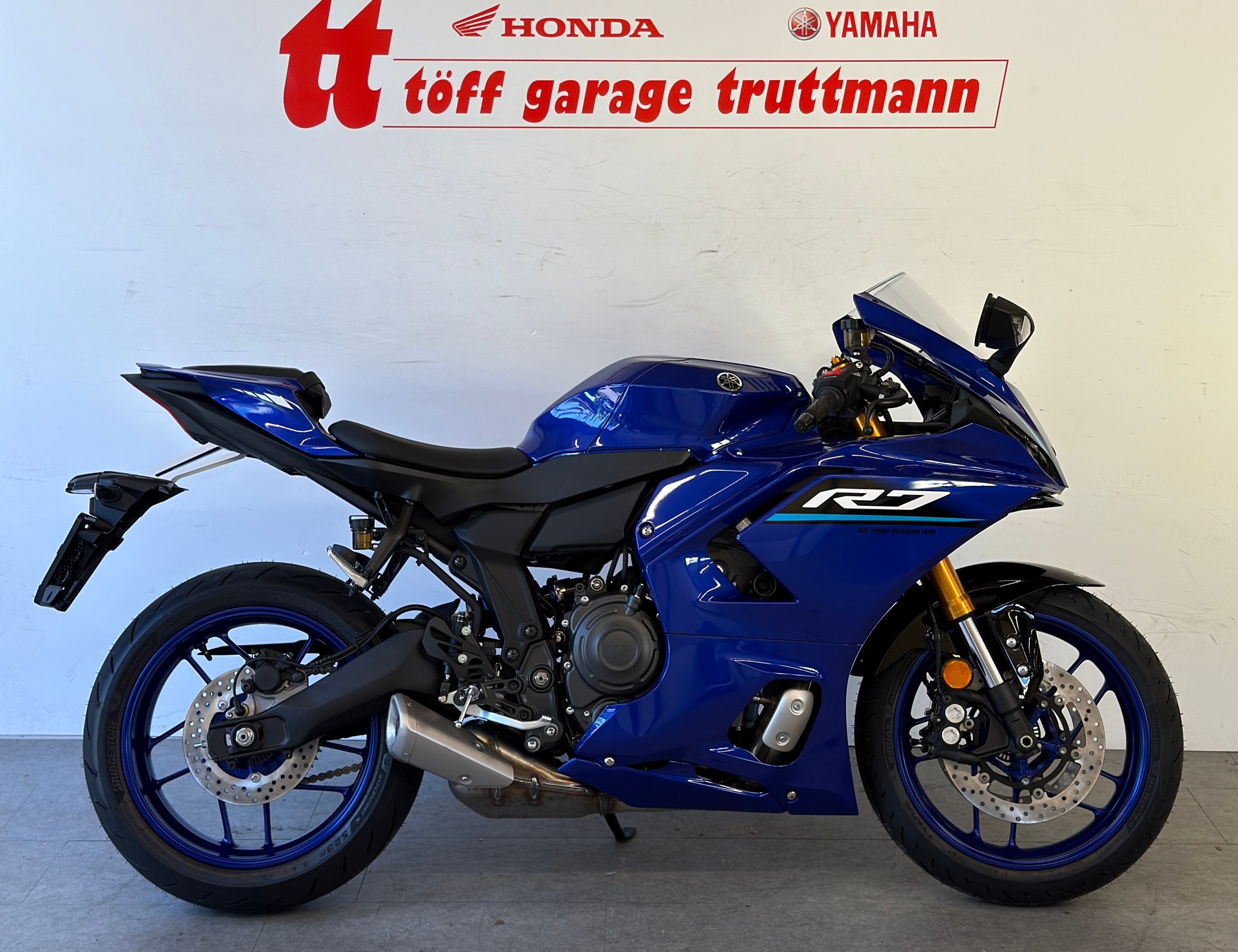 YAMAHA YZF-R7 (35kW)-image-0