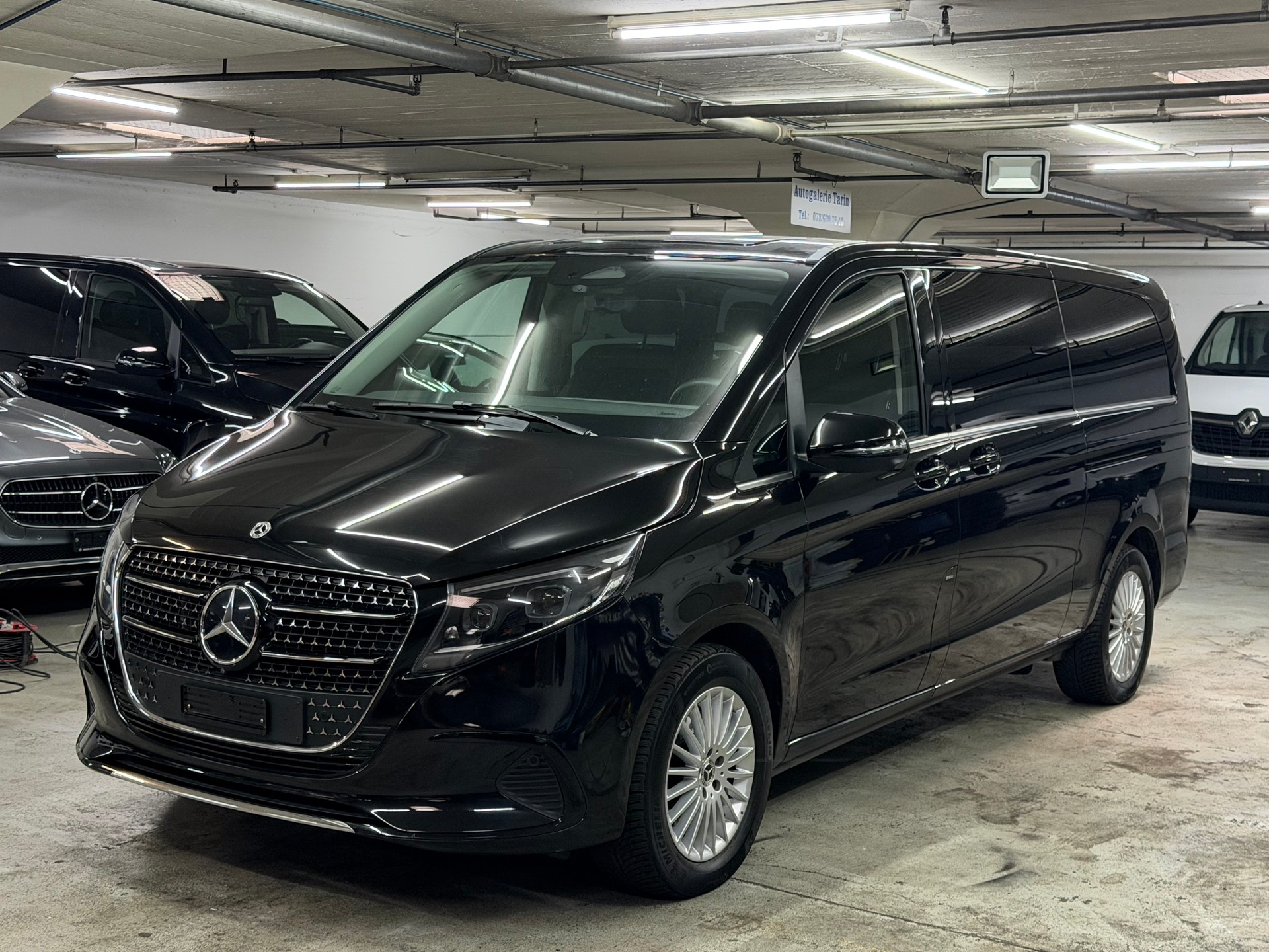 MERCEDES-BENZ V 300 d extralang Avantgarde 4Matic 9G-Tronic-image-2