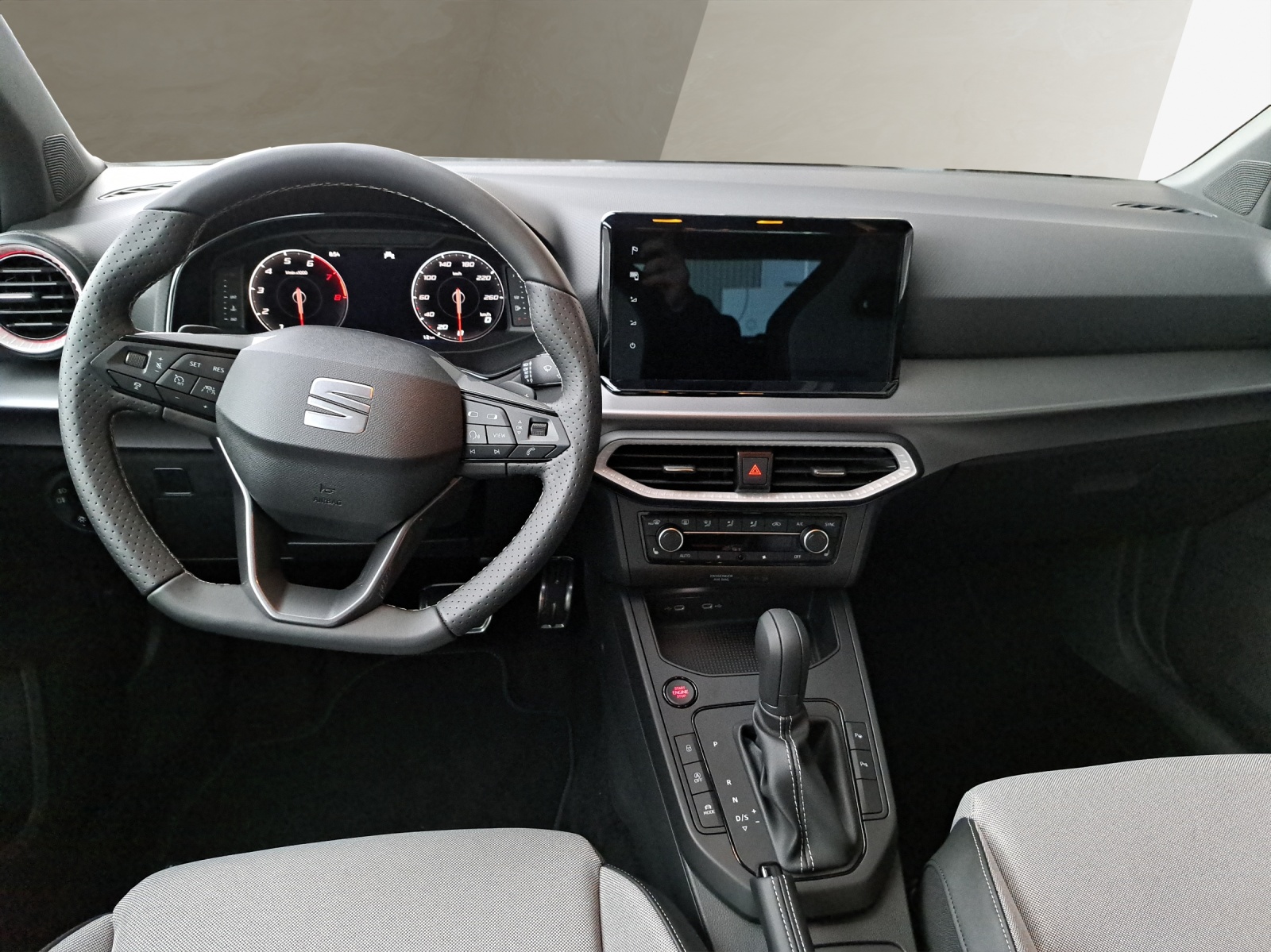 SEAT Arona 1.5 Eco TSI Move FR DSG-image-10