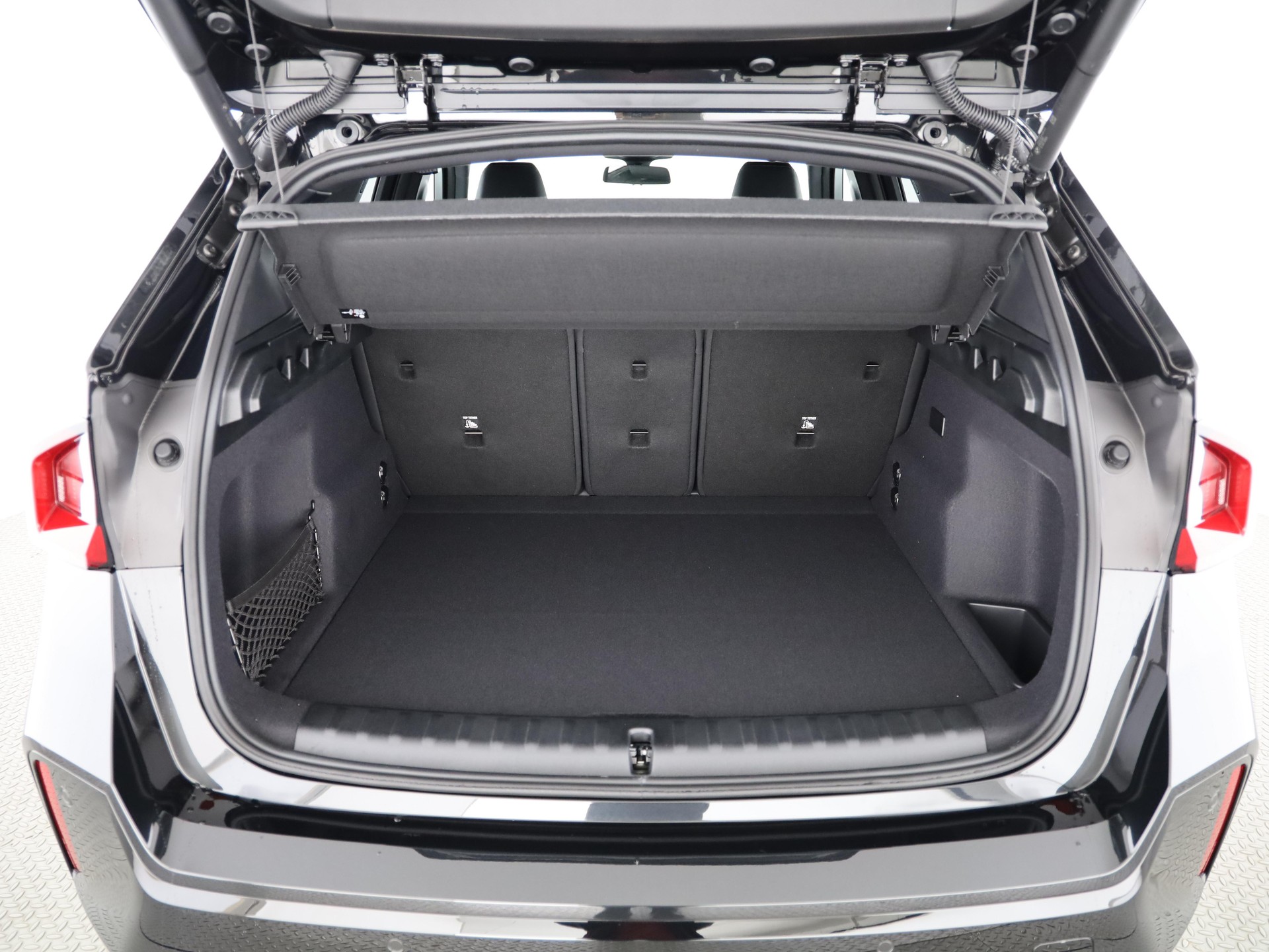 BMW iX1 30 xDrive-image-6