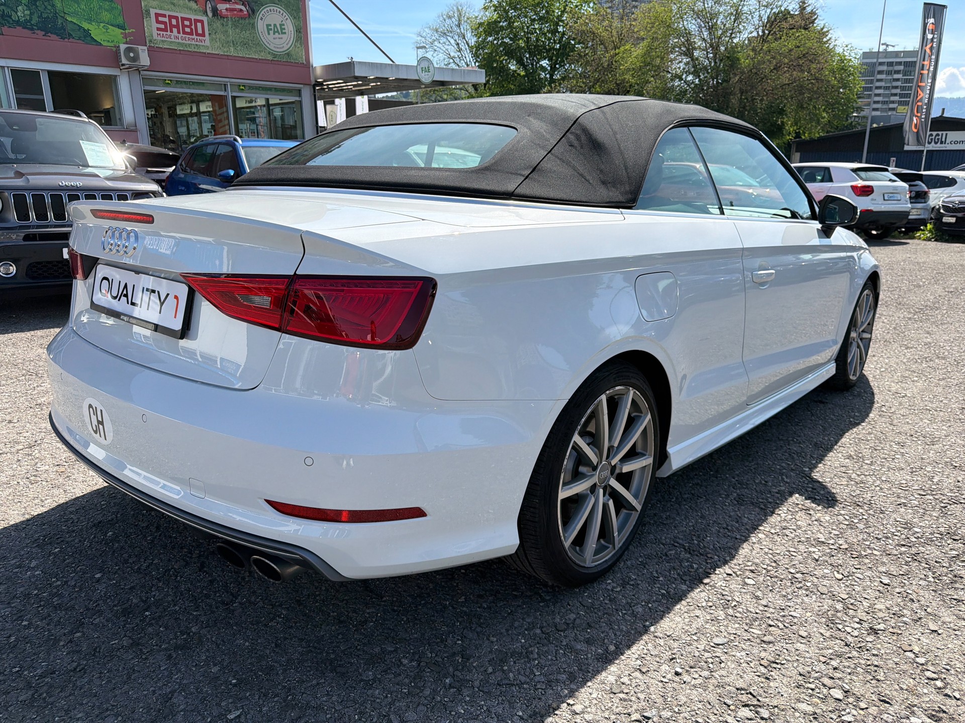 AUDI S3 Cabrio 2.0 TFSI quattro S-tronic-image-11