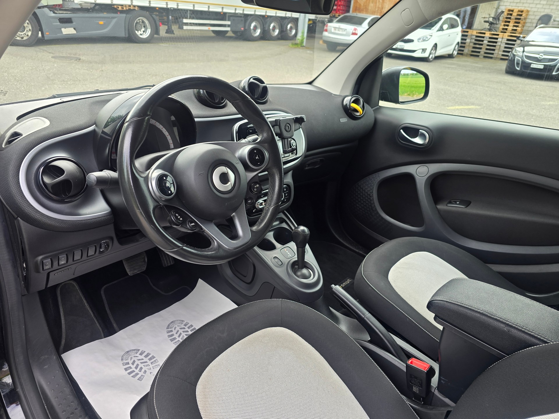 SMART fortwo prime twinmatic-image-10