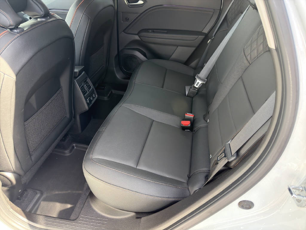 RENAULT Captur 1.3 TCe 160 iconic EDC-image-8
