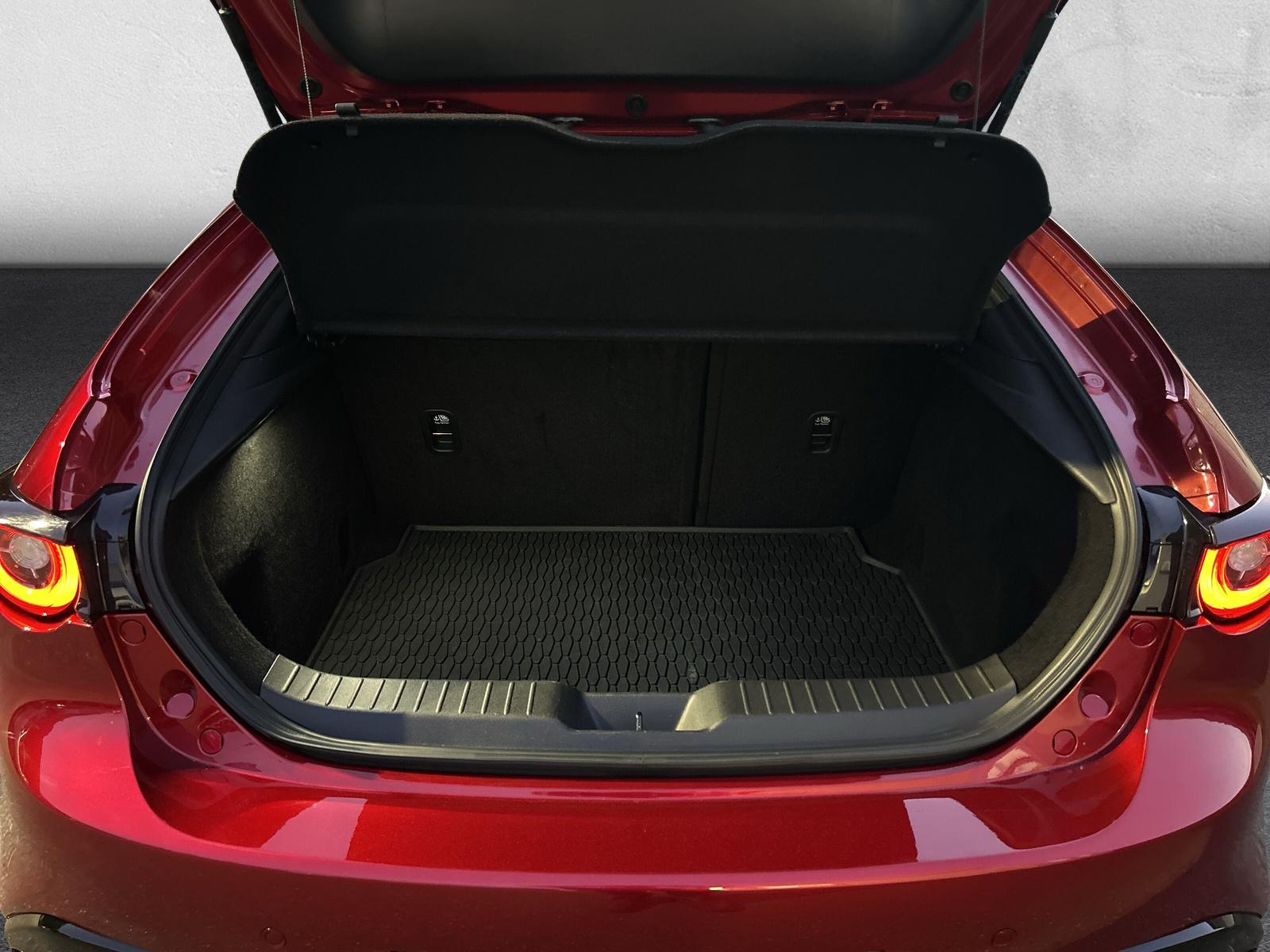 MAZDA 3 Hatchback 2.0 G186 HB AT (CH)-image-9