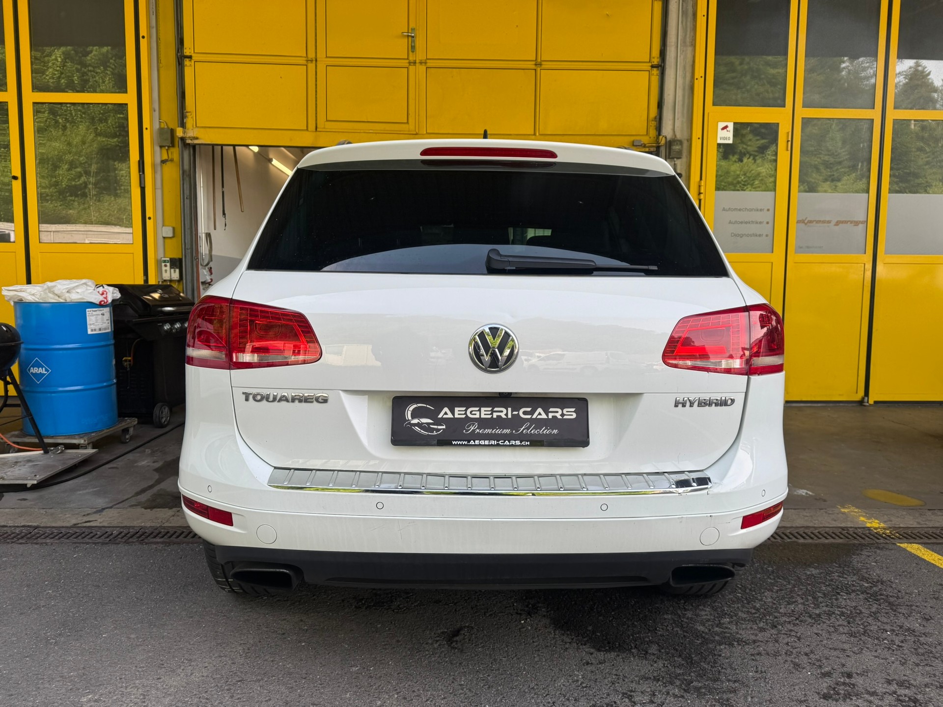 VW Touareg 3.0 TSI Hybrid Tiptronic-image-5
