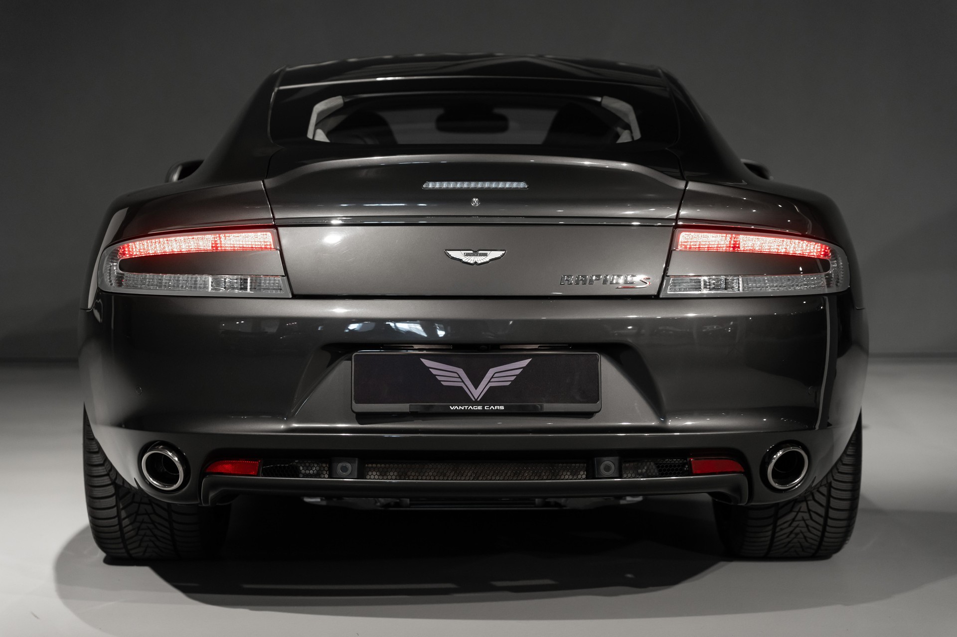 ASTON MARTIN Rapide 6.0 S V12-image-12