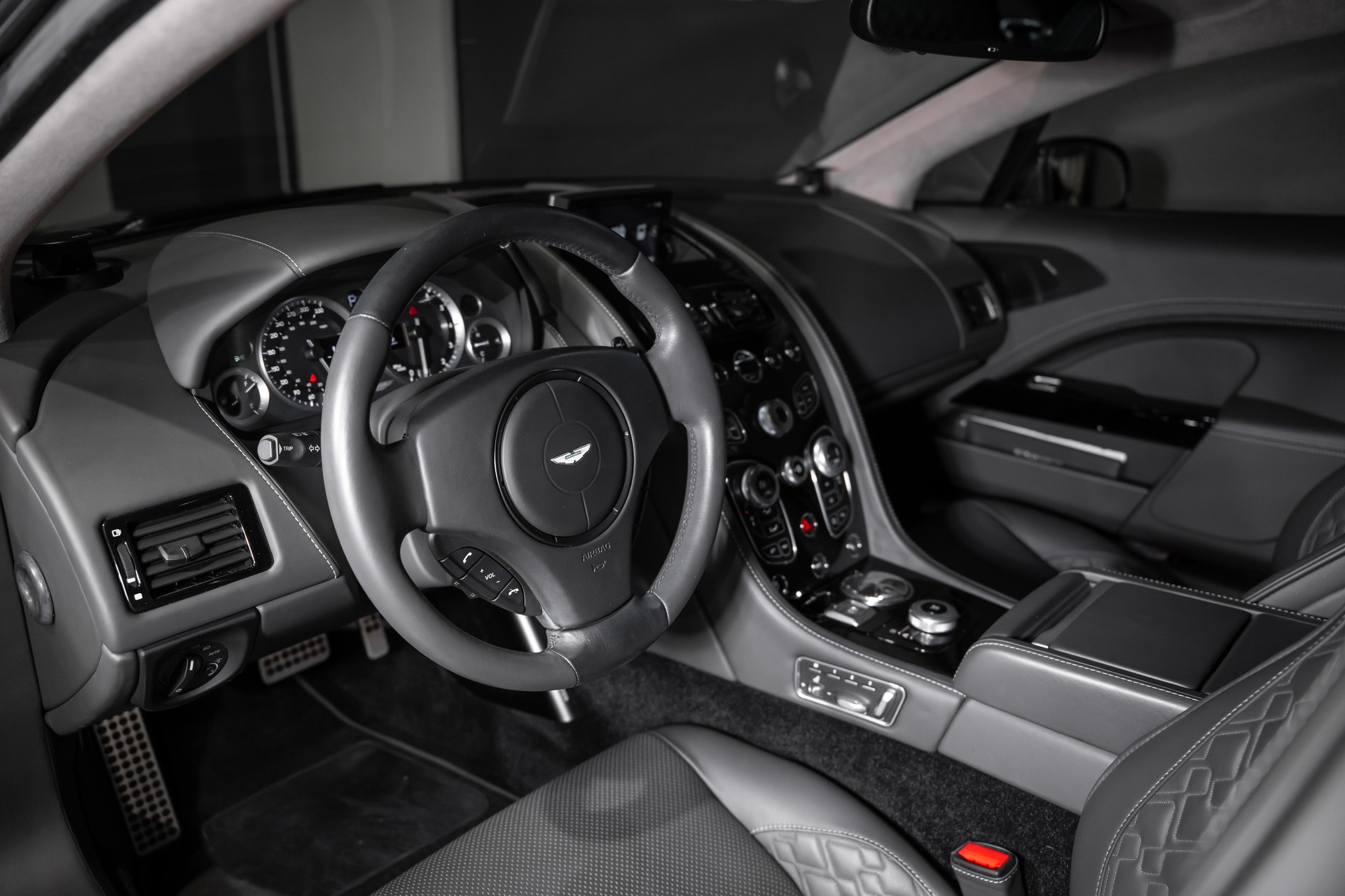 ASTON MARTIN Rapide 6.0 S V12-image-13