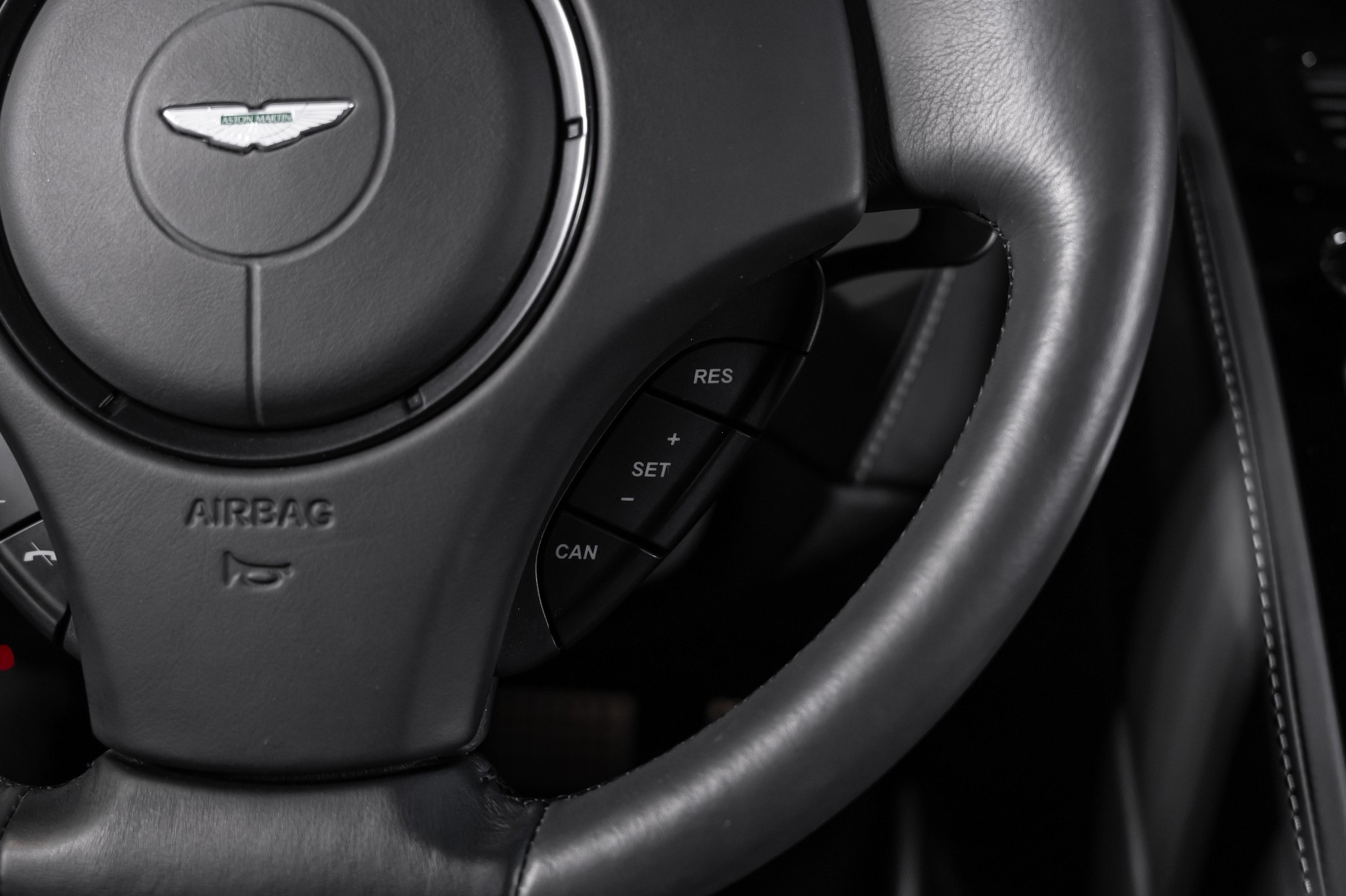 ASTON MARTIN Rapide 6.0 S V12-image-27