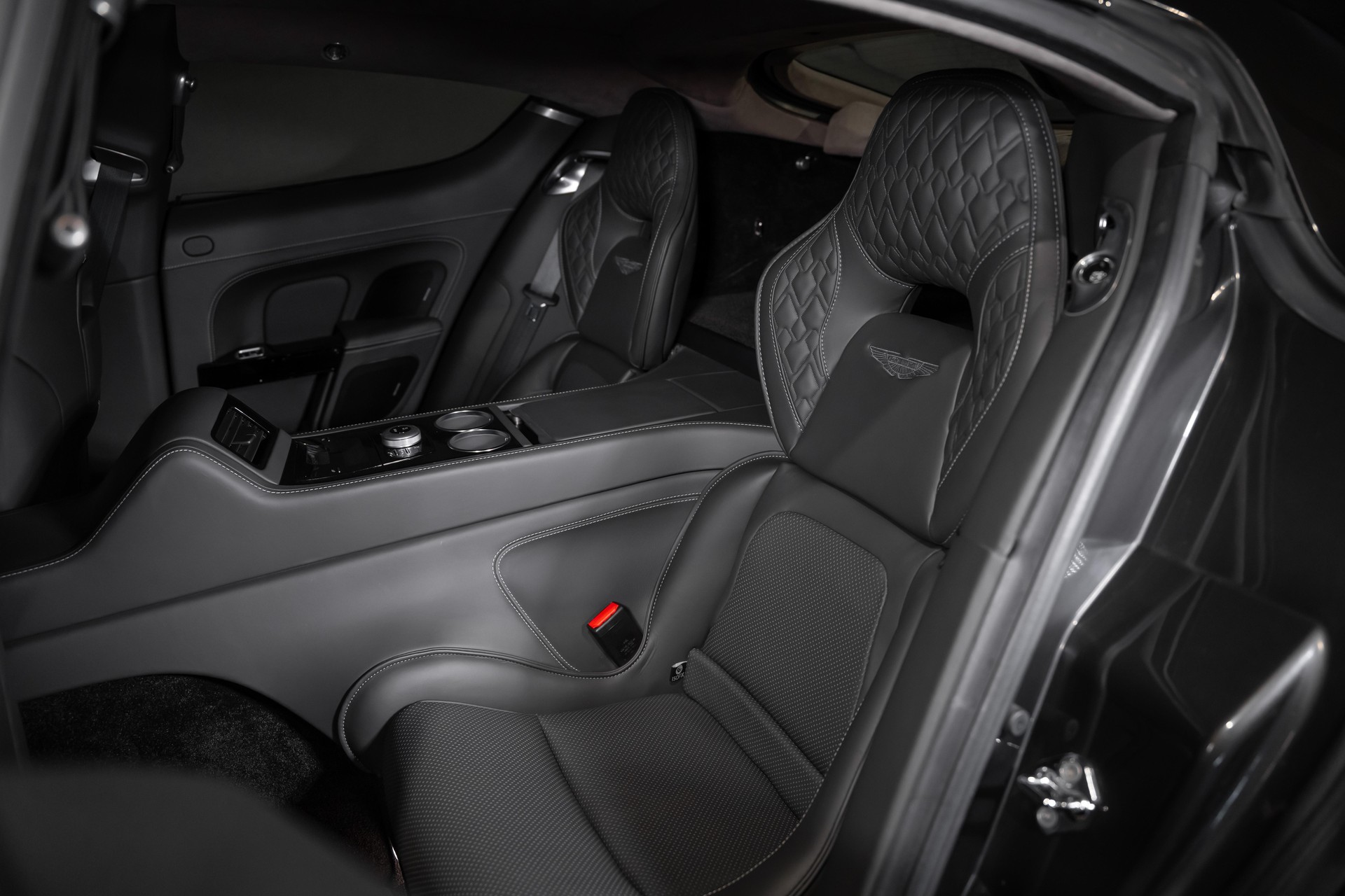 ASTON MARTIN Rapide 6.0 S V12-image-19