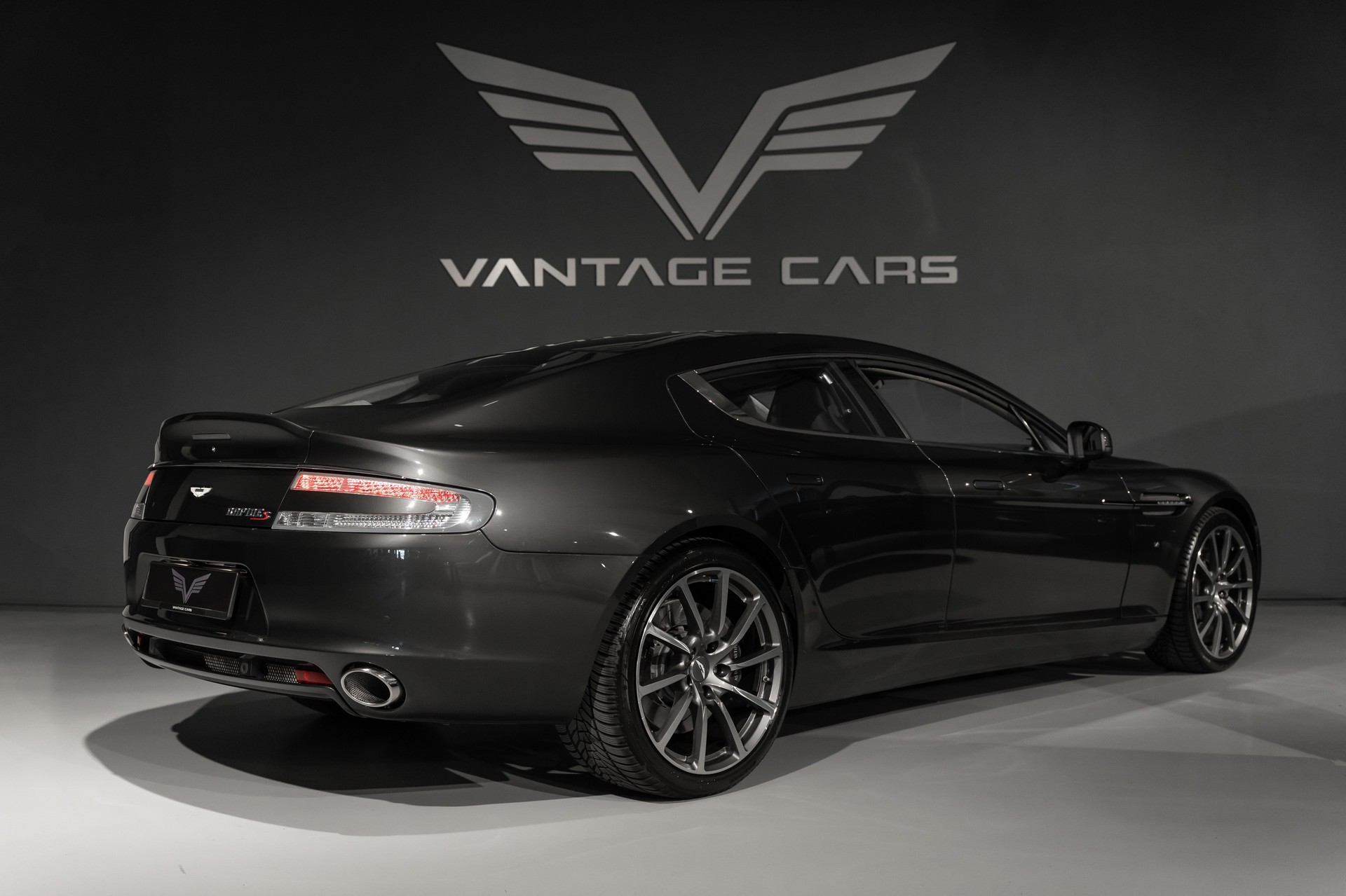 ASTON MARTIN Rapide 6.0 S V12-image-9