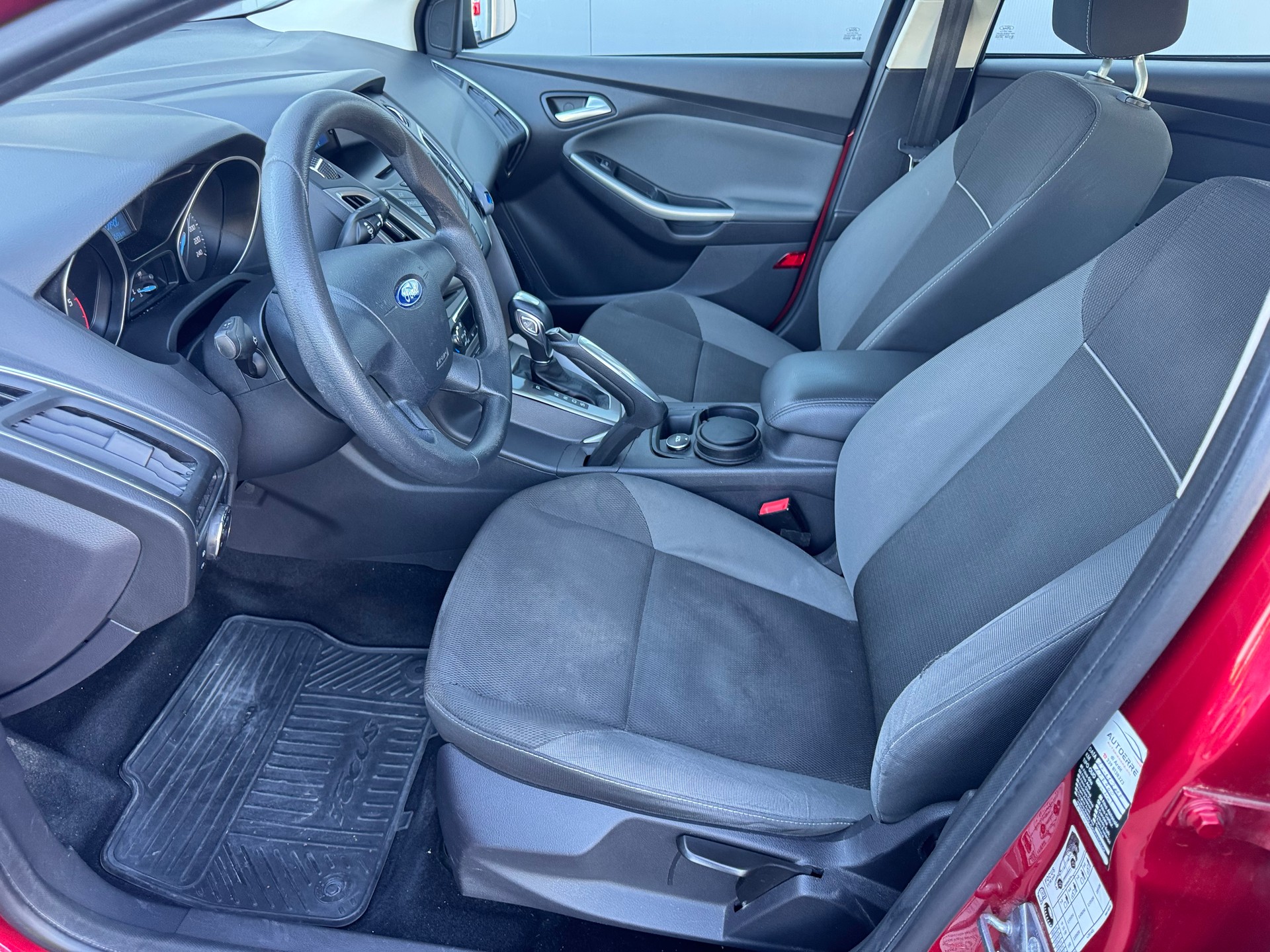 FORD Focus 2.0 TDCi Trend PowerShift-showroom-element-1